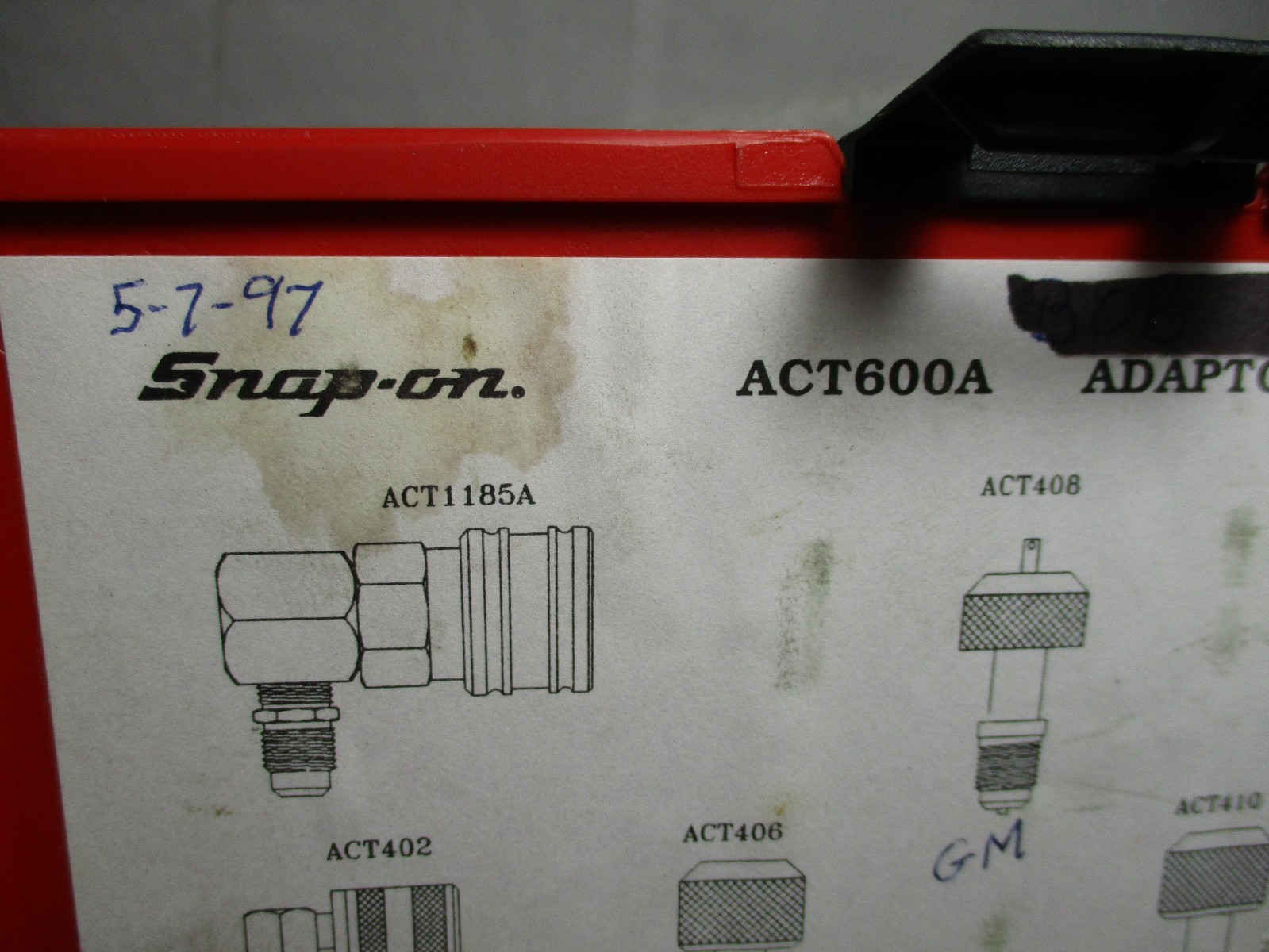 Blue-Point Air Conditioning Adapter Set ACT600A (Inside label says Snap-on)