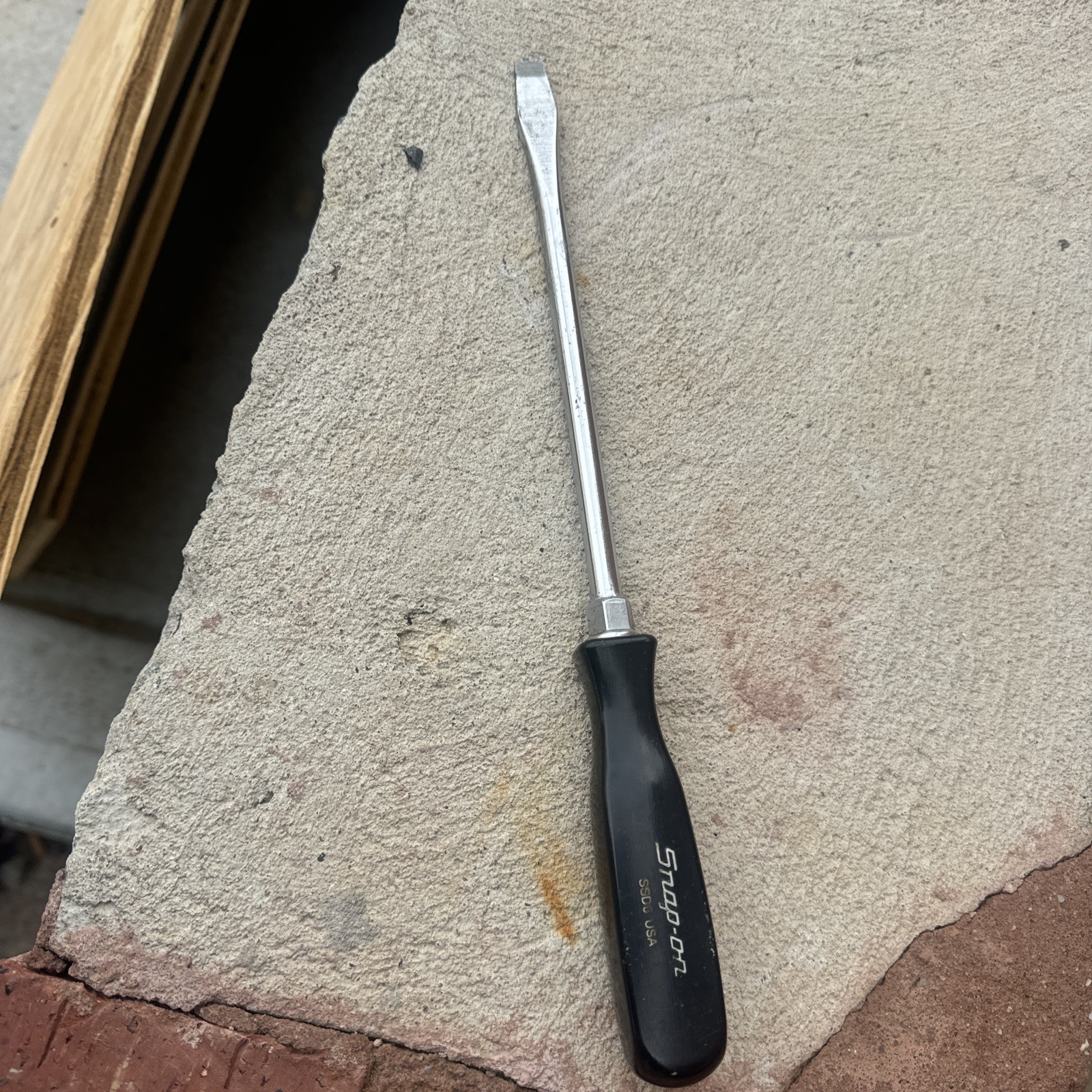 Snap On Tools SDD6 Flat Tip Screwdriver Hard-Handle Black USA