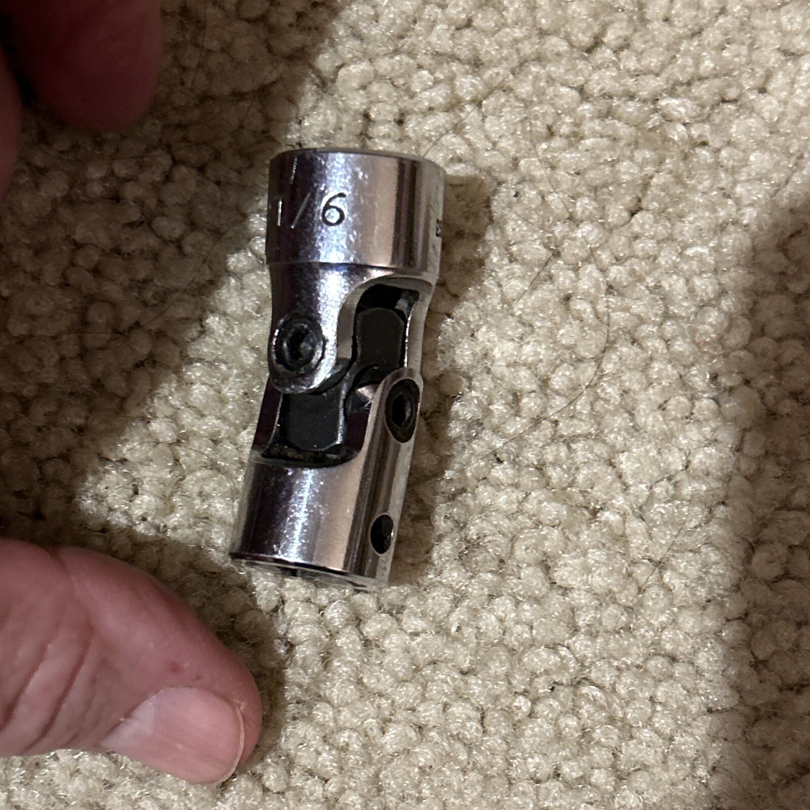 Mac Tools 3/8 Drive 9/16 6PT Swivel Socket XU186