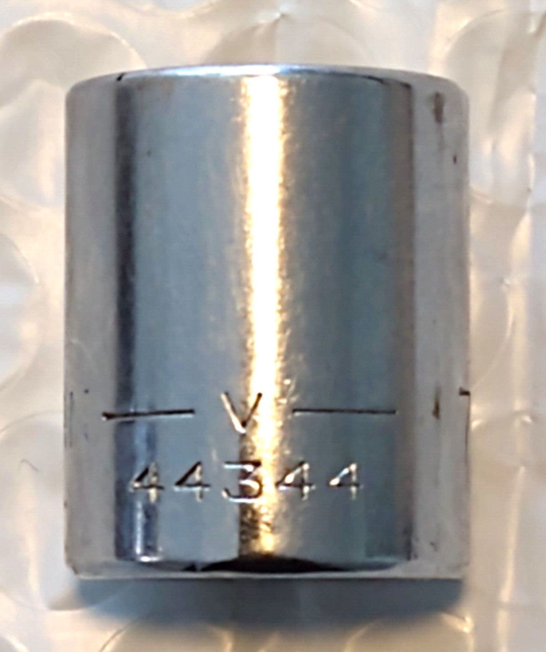 CRAFTSMAN TOOLS USA 44344, 3/8″ DRIVE, 7/16″ STAR SOCKET, SHALLOW, 8 POINT.