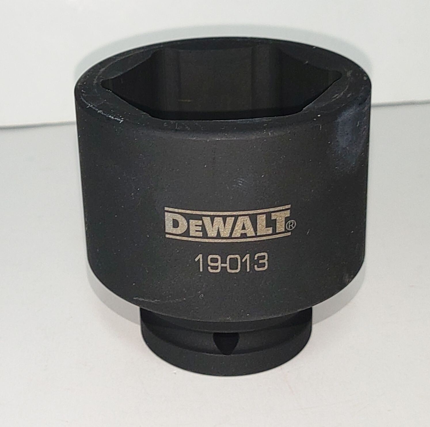 DeWALT 3/4″Drive 6 Point 1-15/16″ Standard Impact Socket 19-013 Brand New