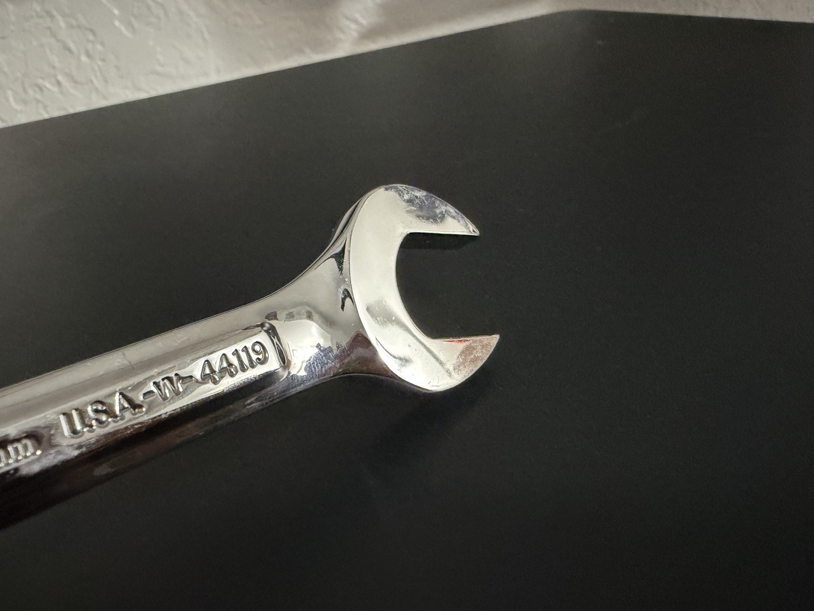 Craftsman 44119 combo wrench 18 mm 12 point stubby 5″ long