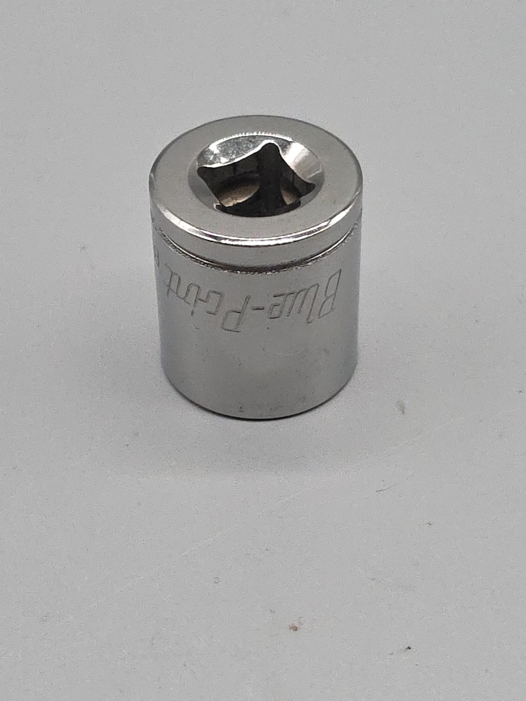 Blue-Point Tools BLPS381116 6 Pt 3/8″ Drive 11/16″ SAE Shallow Socket Chrome USA