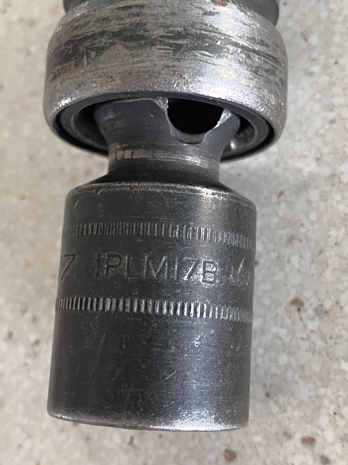 Snap On IPLM17B 1/2″ Drive 6 Point Impact Swivel Socket USA Used