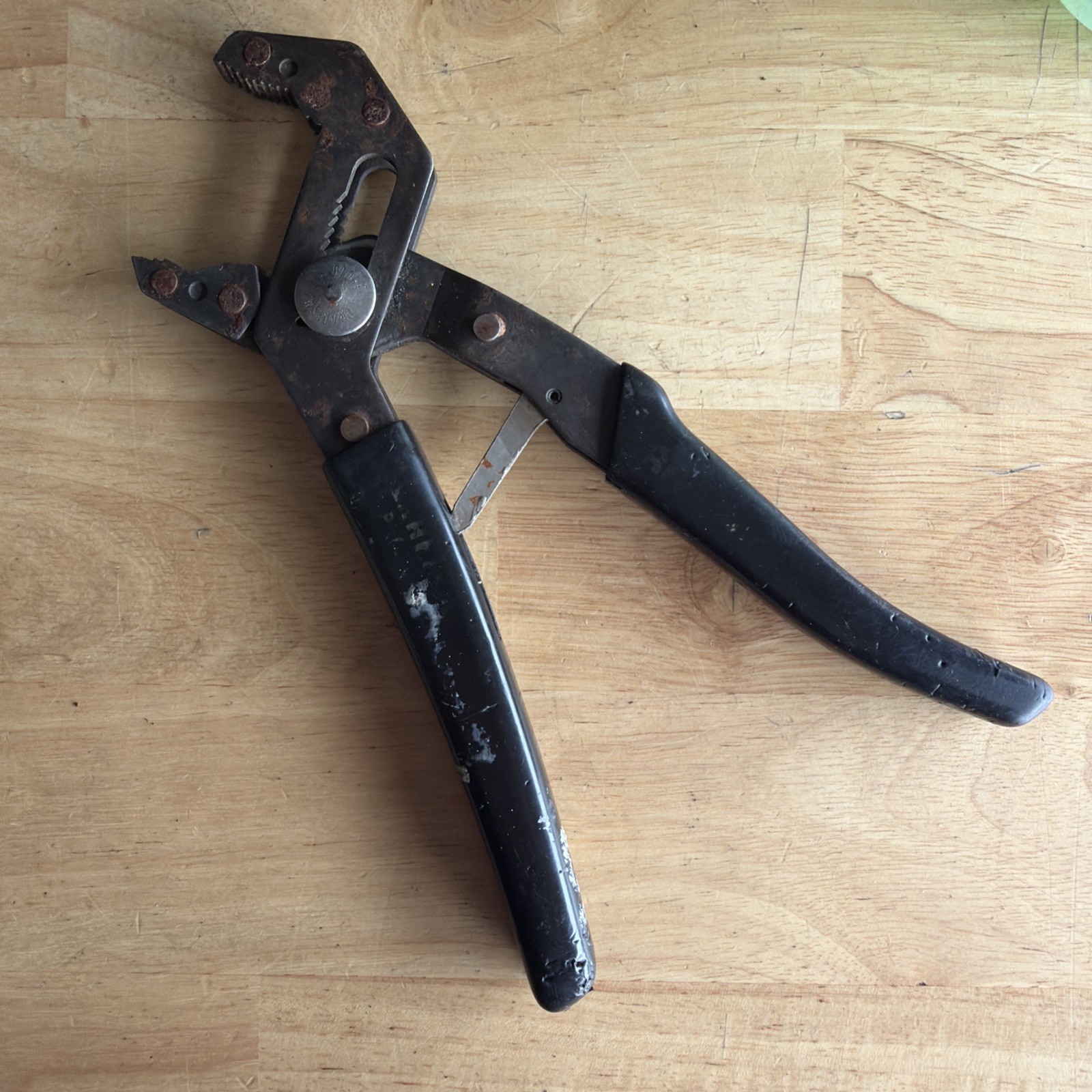 Craftsman Professional 9″ Robo Grip Pliers Self Adjusting 45010 Made in USA