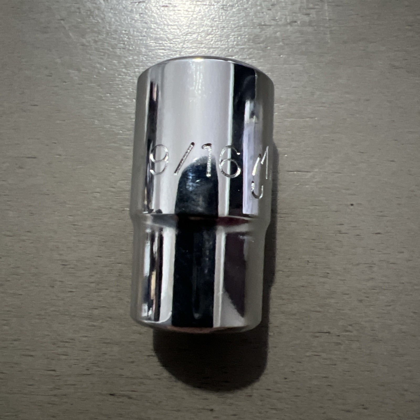 New Mac tools 9/16″ 1/2″ Dr. shallow chrome 6 point socket v186r