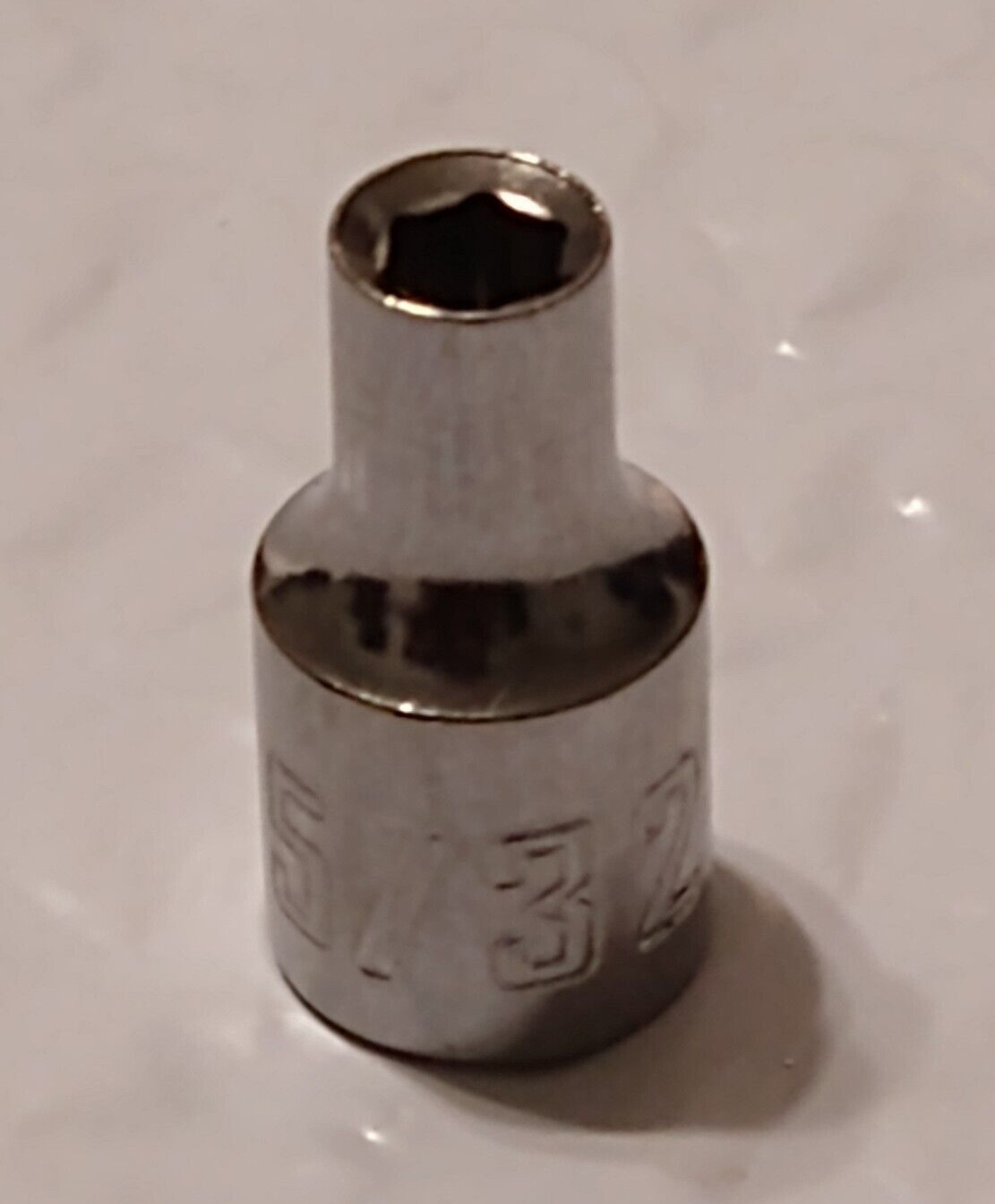 CRAFTSMAN TOOLS CMMT43481, 1/4″ DRIVE, 5/32″ SOCKET, SHALLOW, 6 POINT.