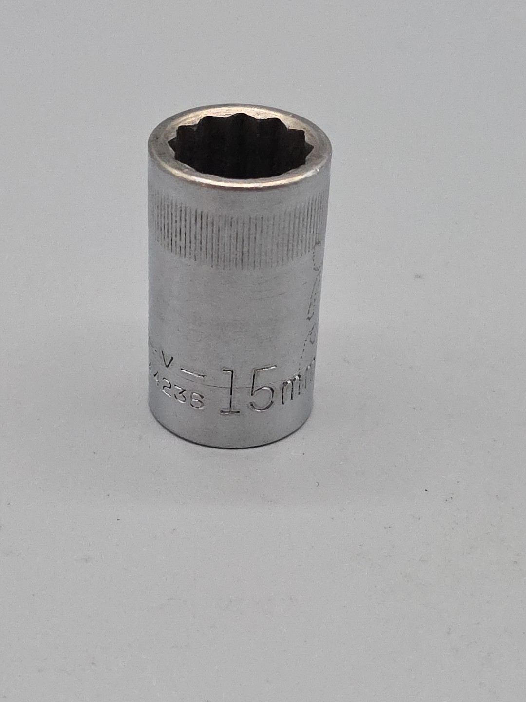 Craftsman Tools 15mm Shallow Socket 1/2″ Drive 12 Point V-44236 USA
