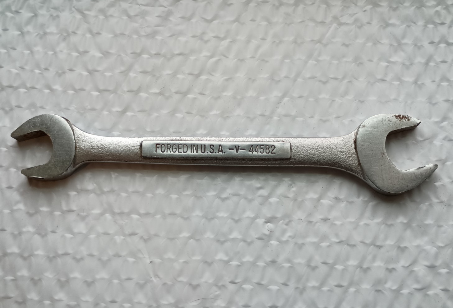 CRAFTSMAN TOOLS USA V44582, 5/8″ x 3/4″ DBL. OPEN-END WRENCH, 7.75″ LONG.