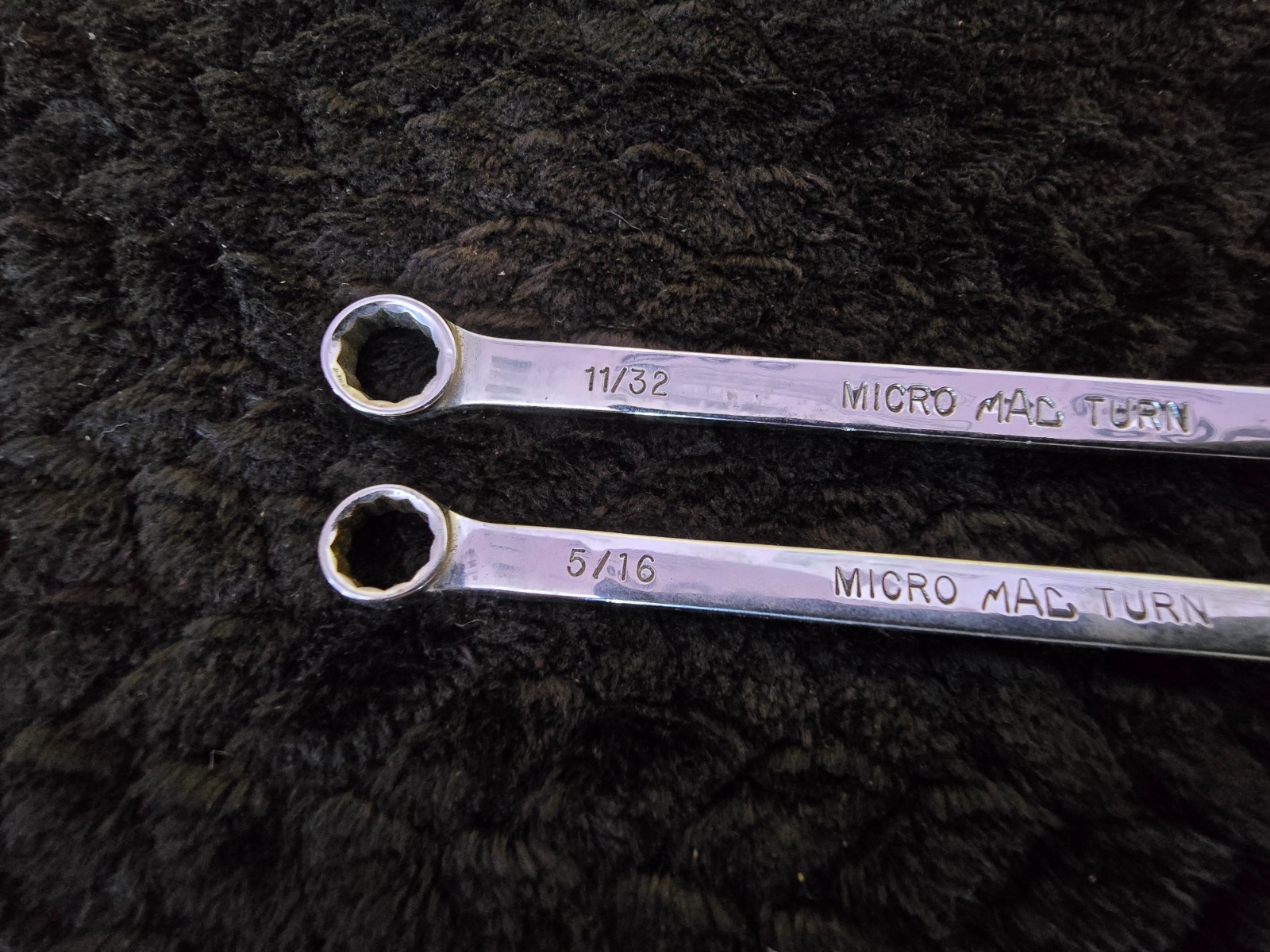 MAC Tools USA BMT112 SAE 11/32″ & 5/16″ Micro Turn Double Box Wrench, 12 Point