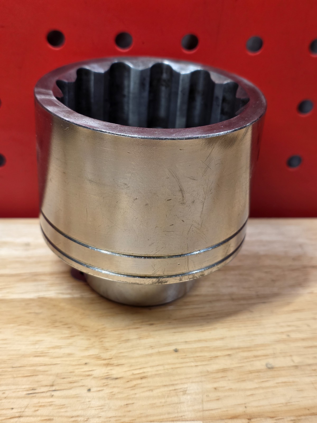 Snap-on Tools LDH682 2-1/8″ 3/4″ Drive 12-Point Shallow Socket See Details