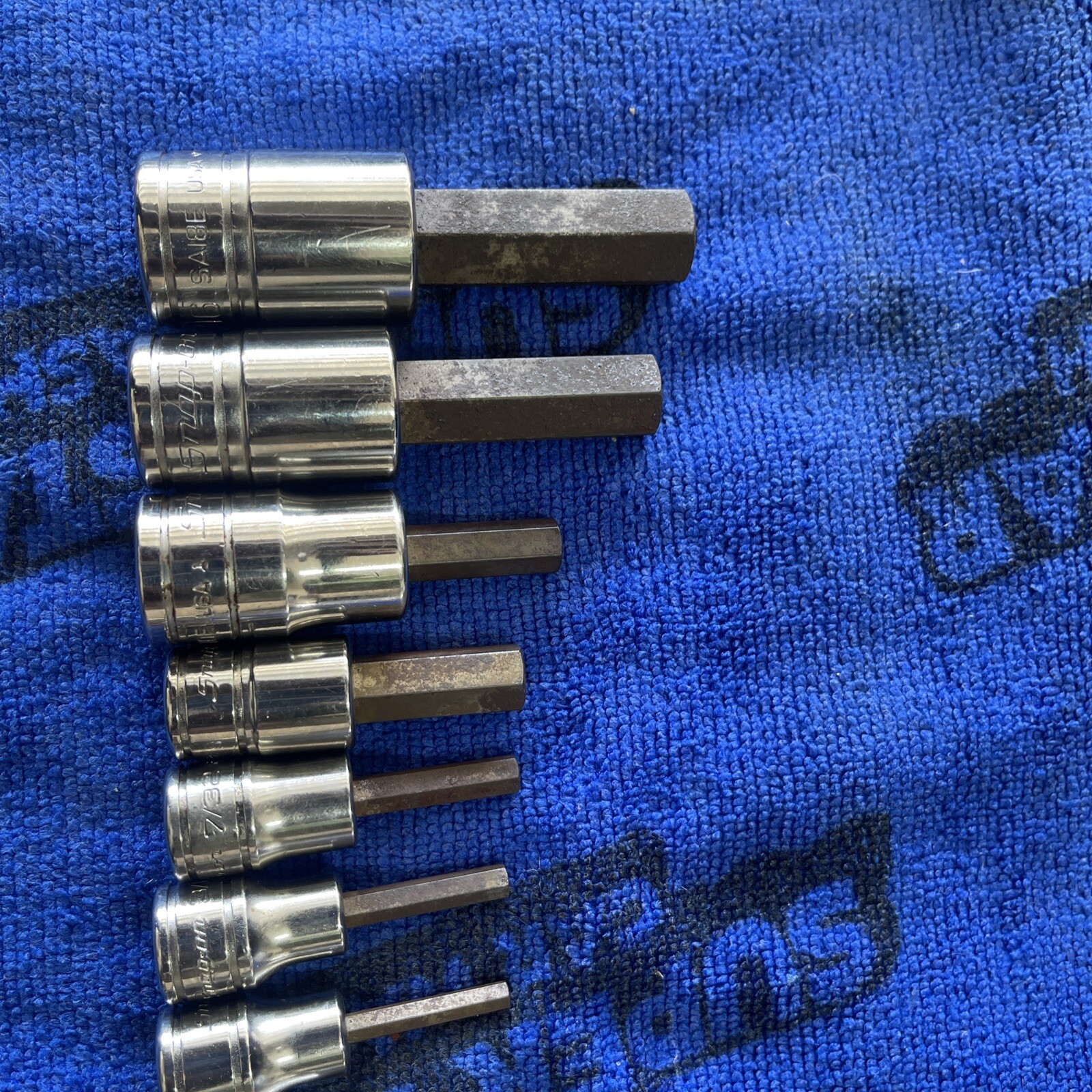 Snap On Allen Socket Set Of 12 3-1/2 Drive 9/16,1/2,5/16, And 7-3/8 Drive3/8,