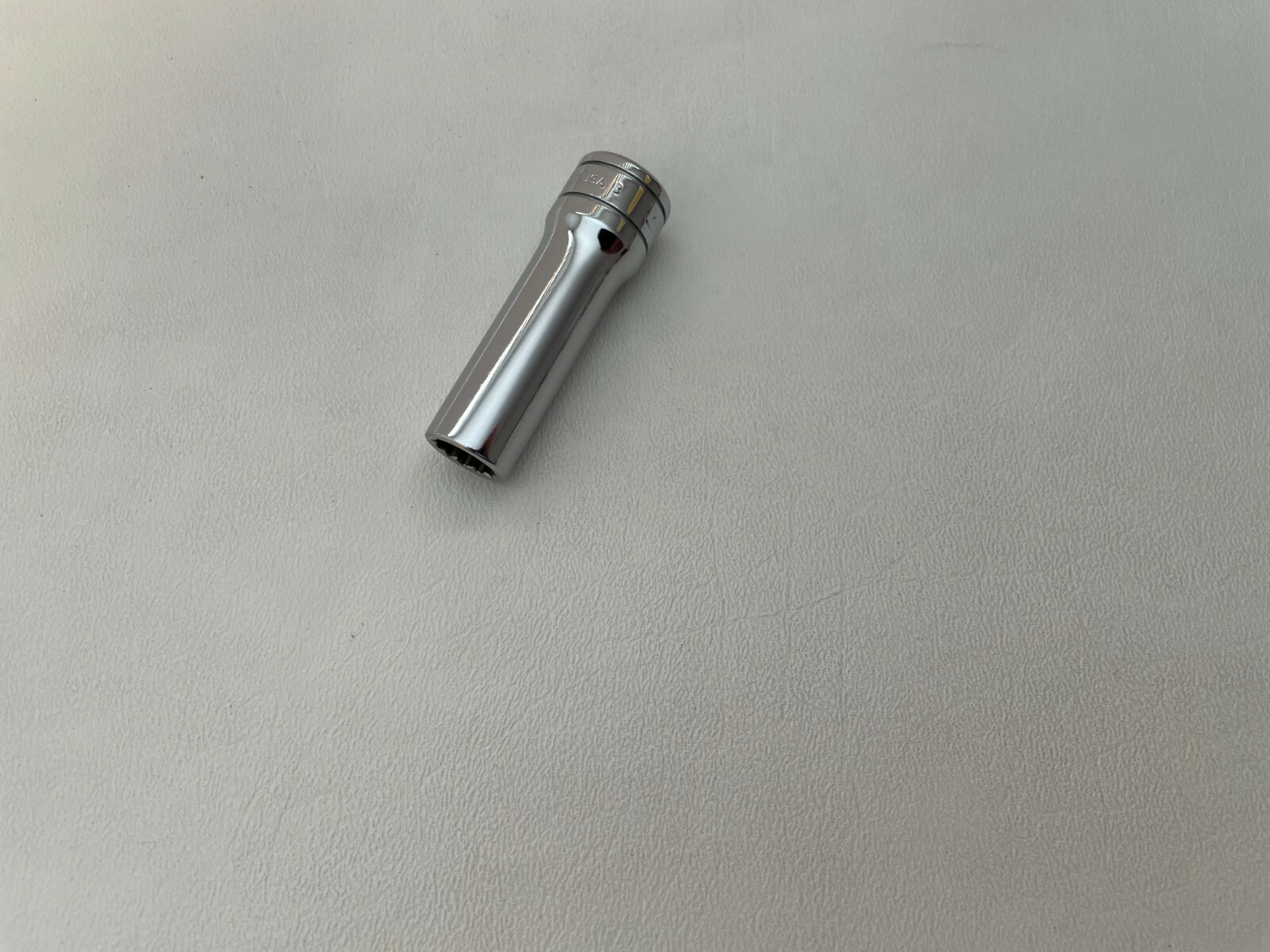 Snap-On Tools USA *MINT* 3/8″ Drive 12pt 3/8″ SAE Deep Chrome Socket SF121