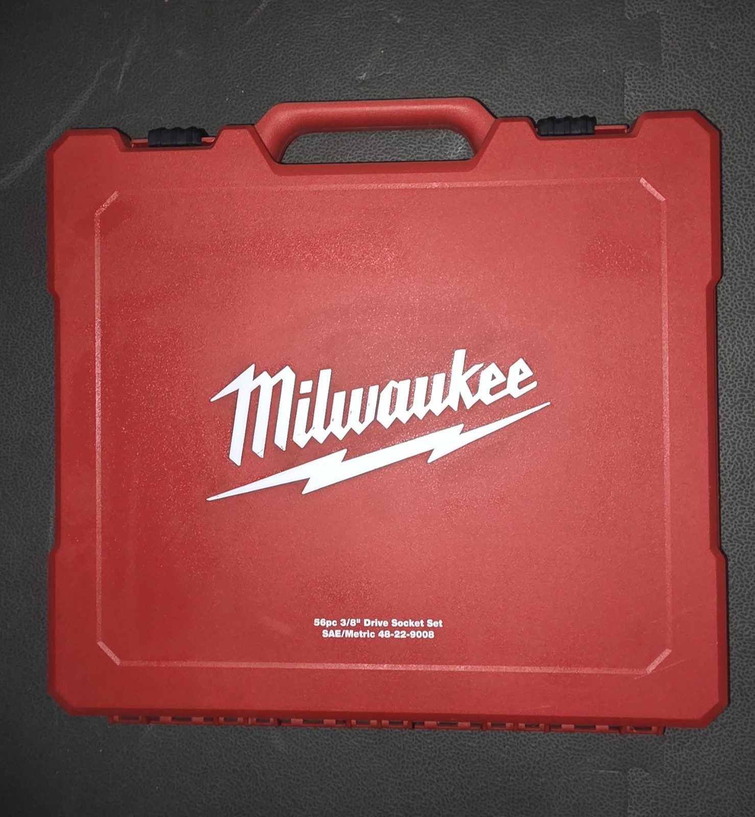 MILWAUKEE 48-22-9008 56-Pc. 3/8 in. Drive SAE/Metric Ratchet and Socket Set