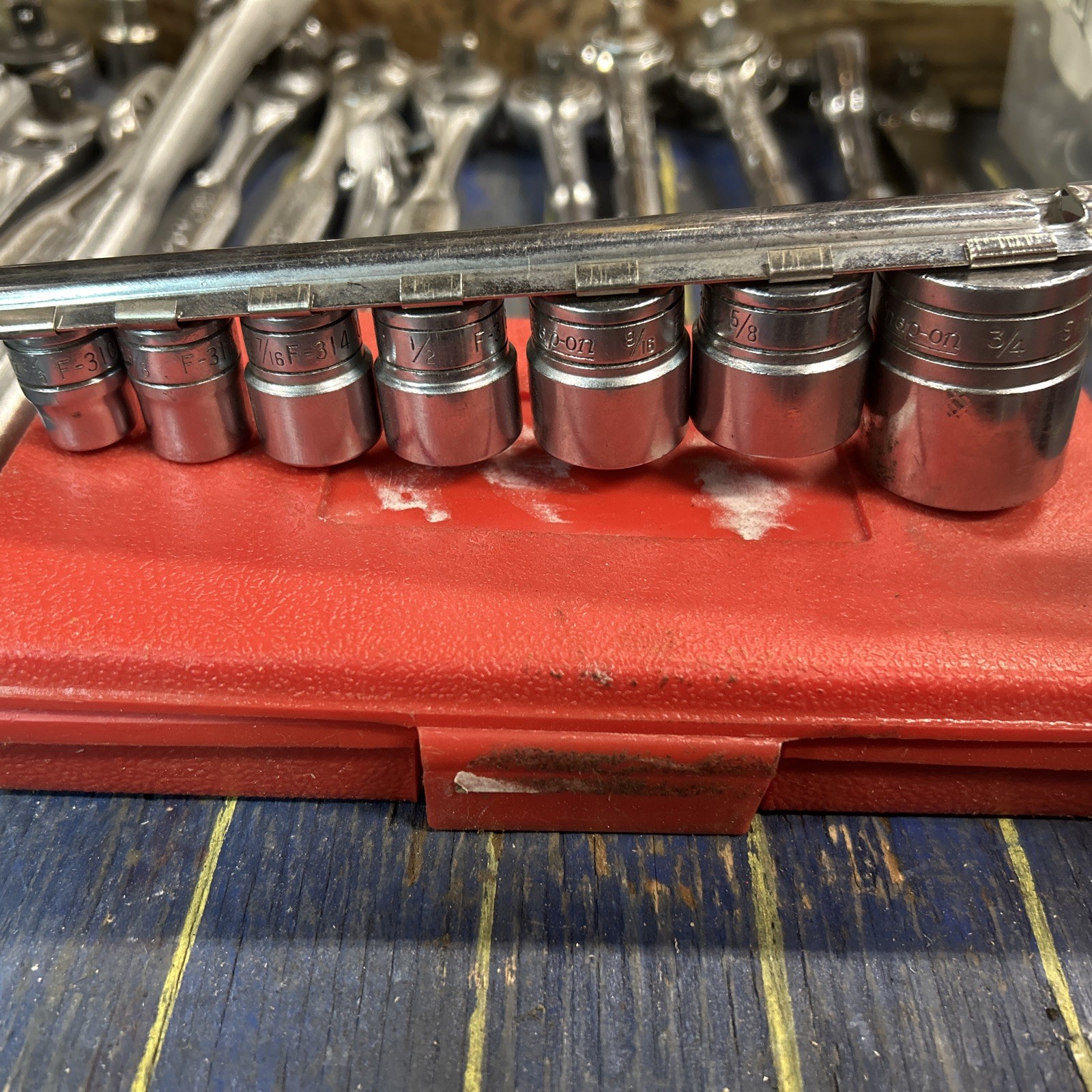Snap-on 7pc 3/8″+ one 1/2”Drive 3/8,7/16,1/2,9/16,5/8,3/4”SAE 8ptSocket Set