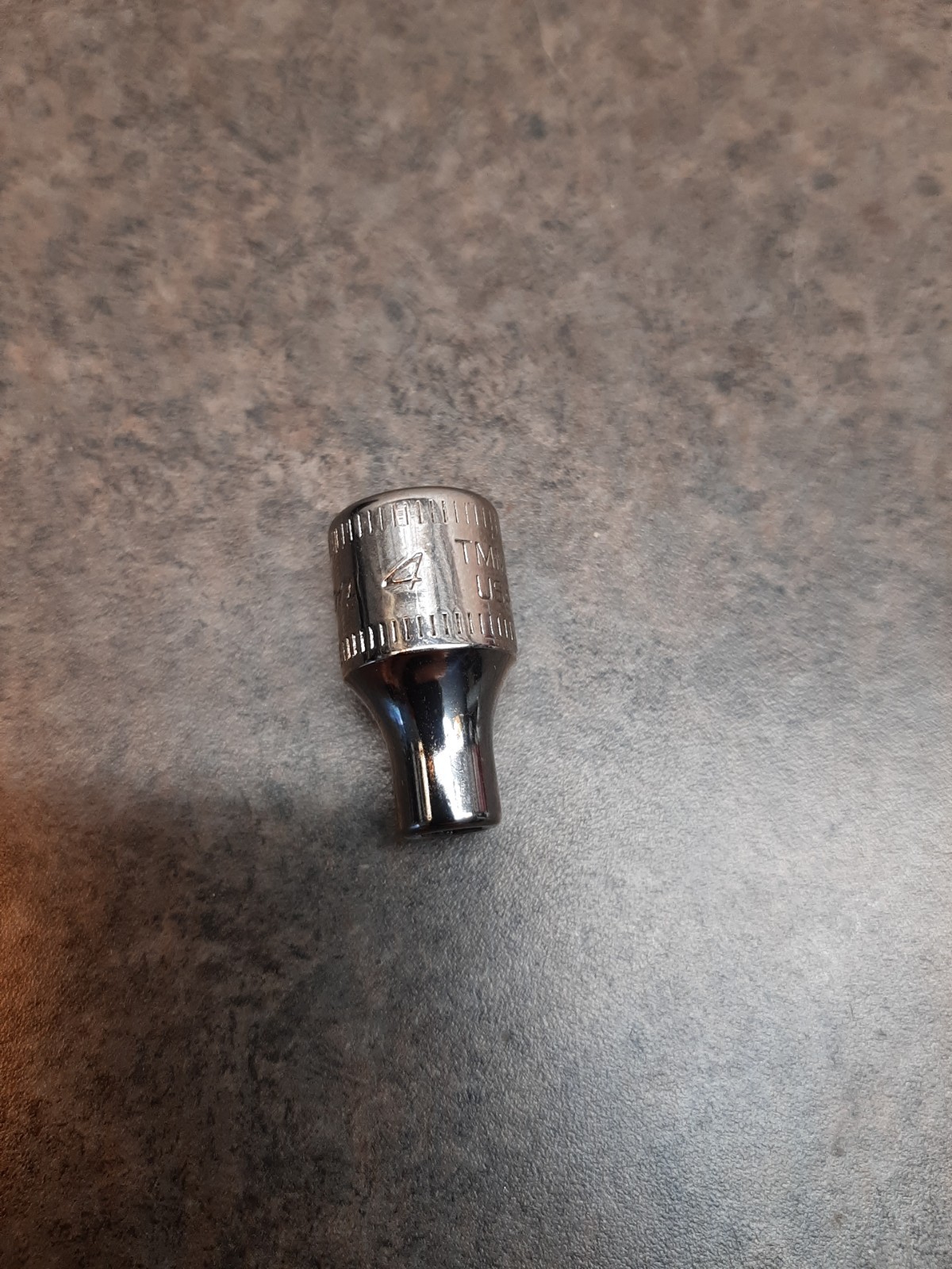 Snap-on tool USA 1/4″ drive Metric 4mm Shallow 6-point Chrome Socket wrench TMM4