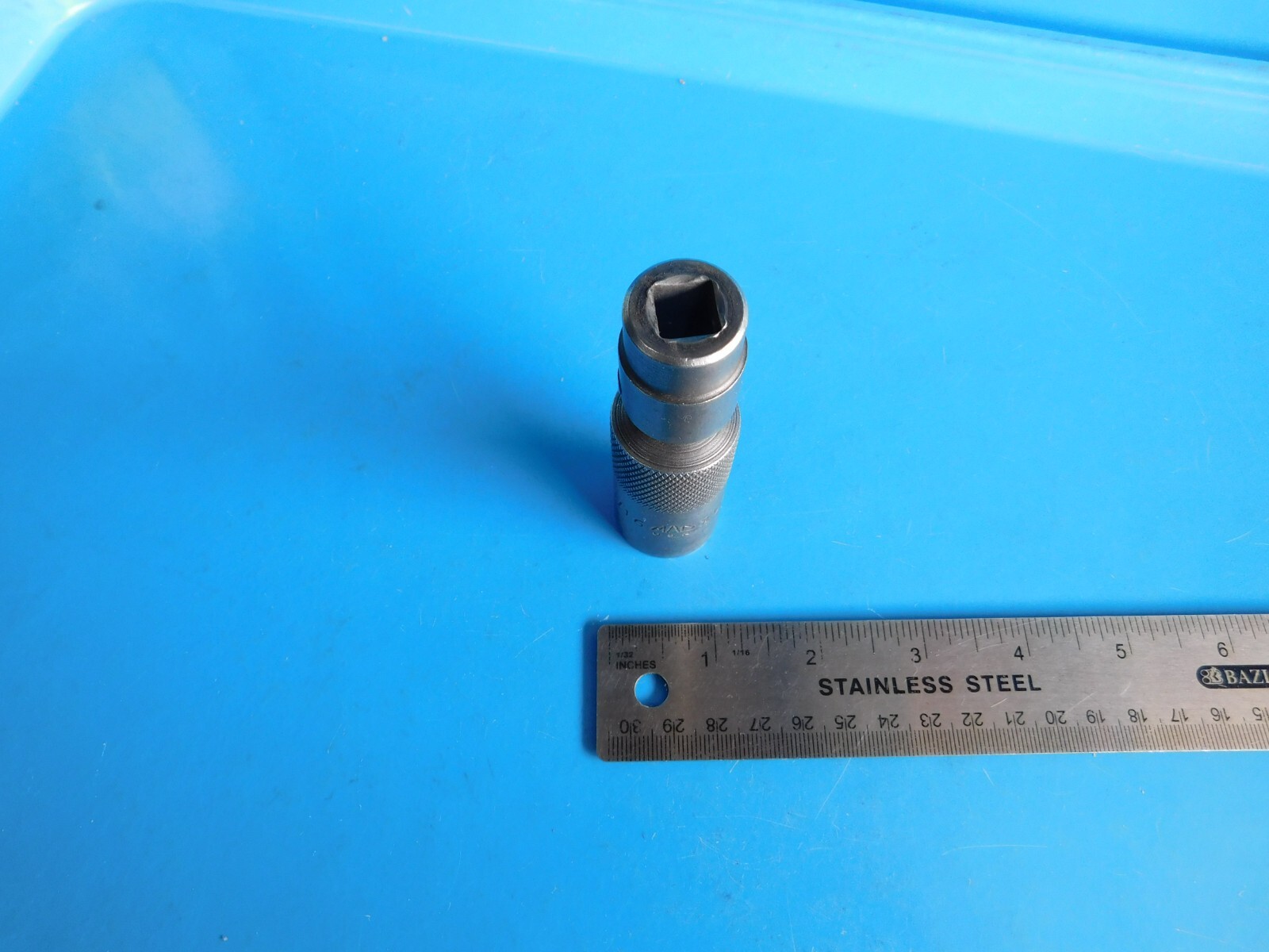 USED, MAC TOOLS ( 13/16 IN.) SWIVEL SPARK PLUG SOCKET, PART #XUP266DP USA
