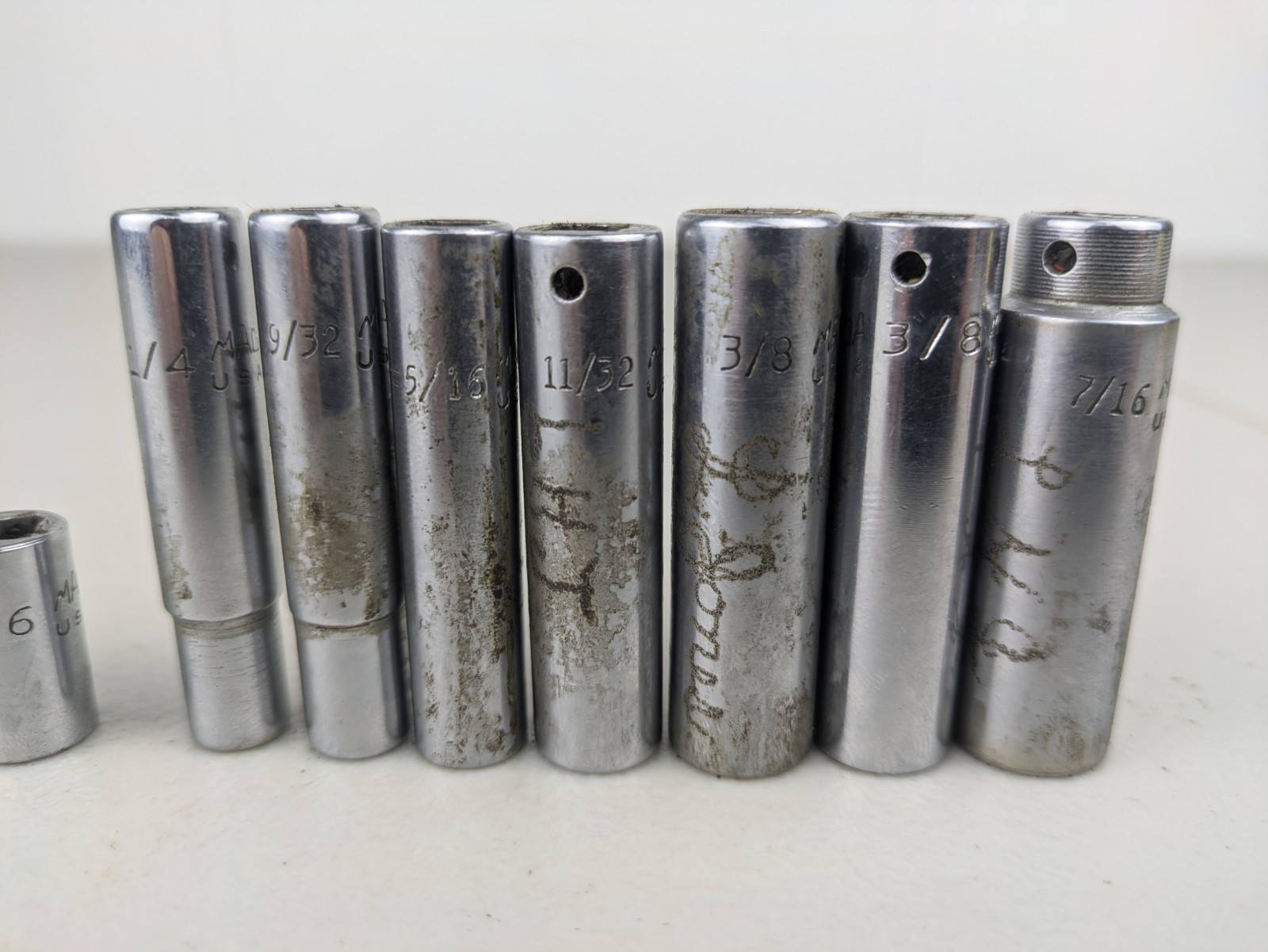 Assortment of 14 Snap On And Mac Sockets 1/4″ Drive 12 point 6 Point Used
