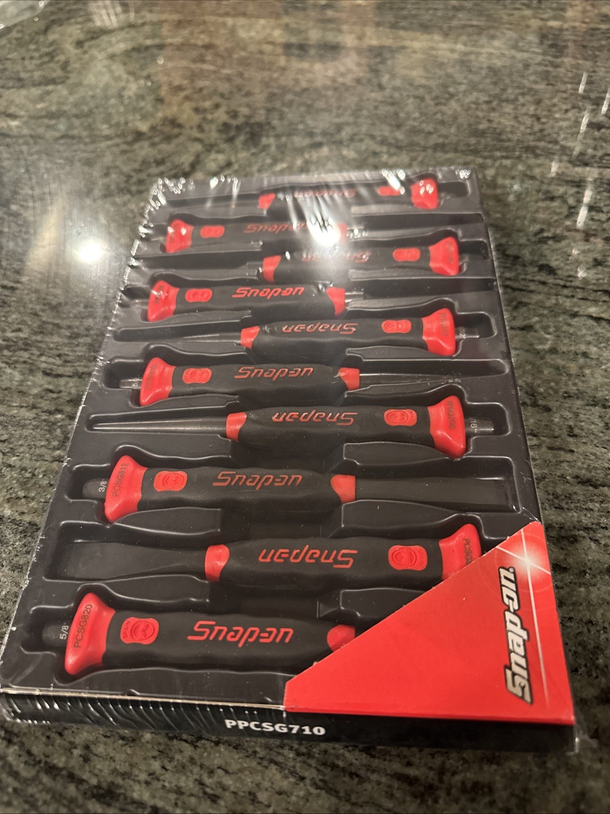 Snap On ppcsg710 10pc soft grip punch and chisel set red sealed
