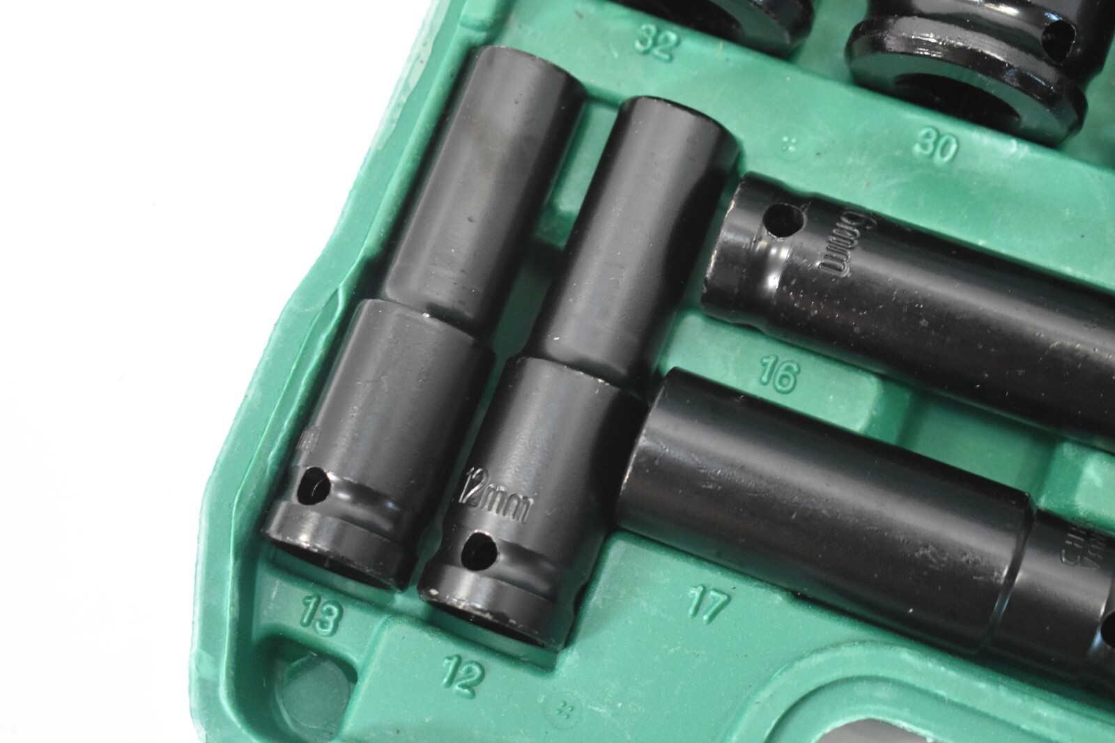 15 Piece Deep Socket Set CR-V Metric Sizes 8mm To 32mm Tool Kit Pack Assorted