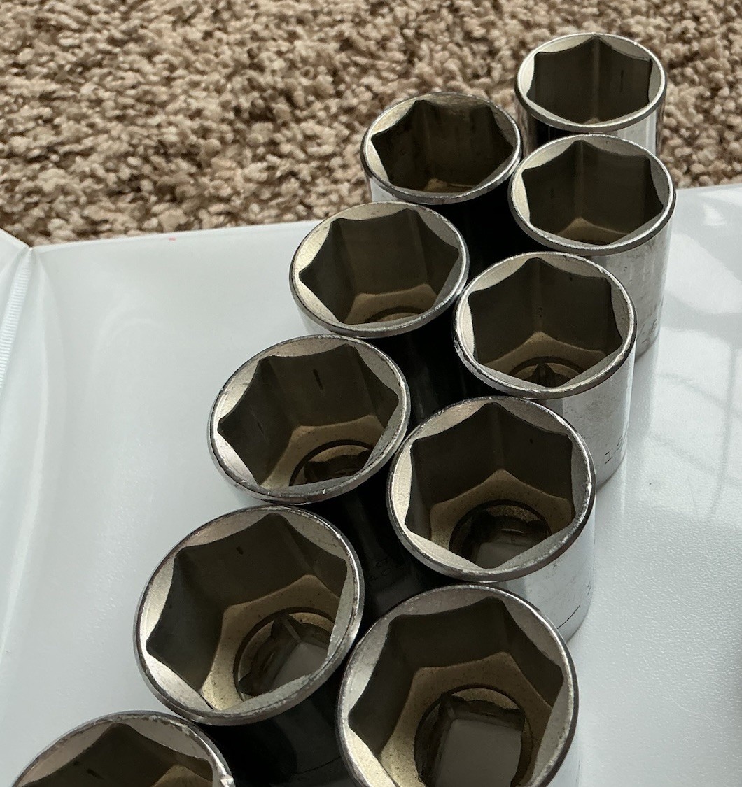 Lot Of 17 Vintage Craftsman 15/16 Sockets 1/2 Drive 12 Point G Series 44065 USA