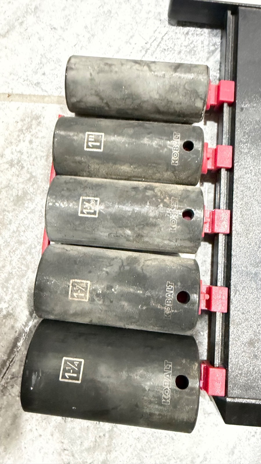 Kobalt SAE 1/2 Drive 13 pc 6 point deep impact socket set used