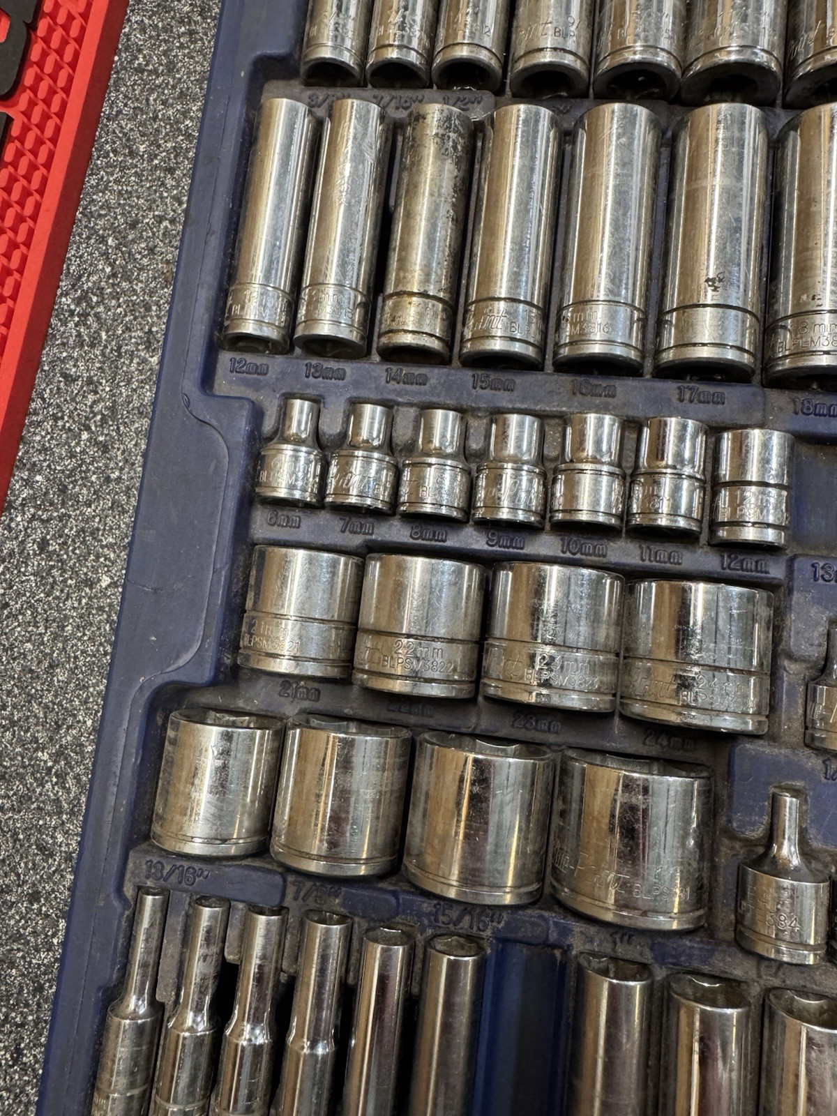 Blue-Point BLPGSSC155 155pc Combination Drive SAE/Metric Socket Set (Missing 8)