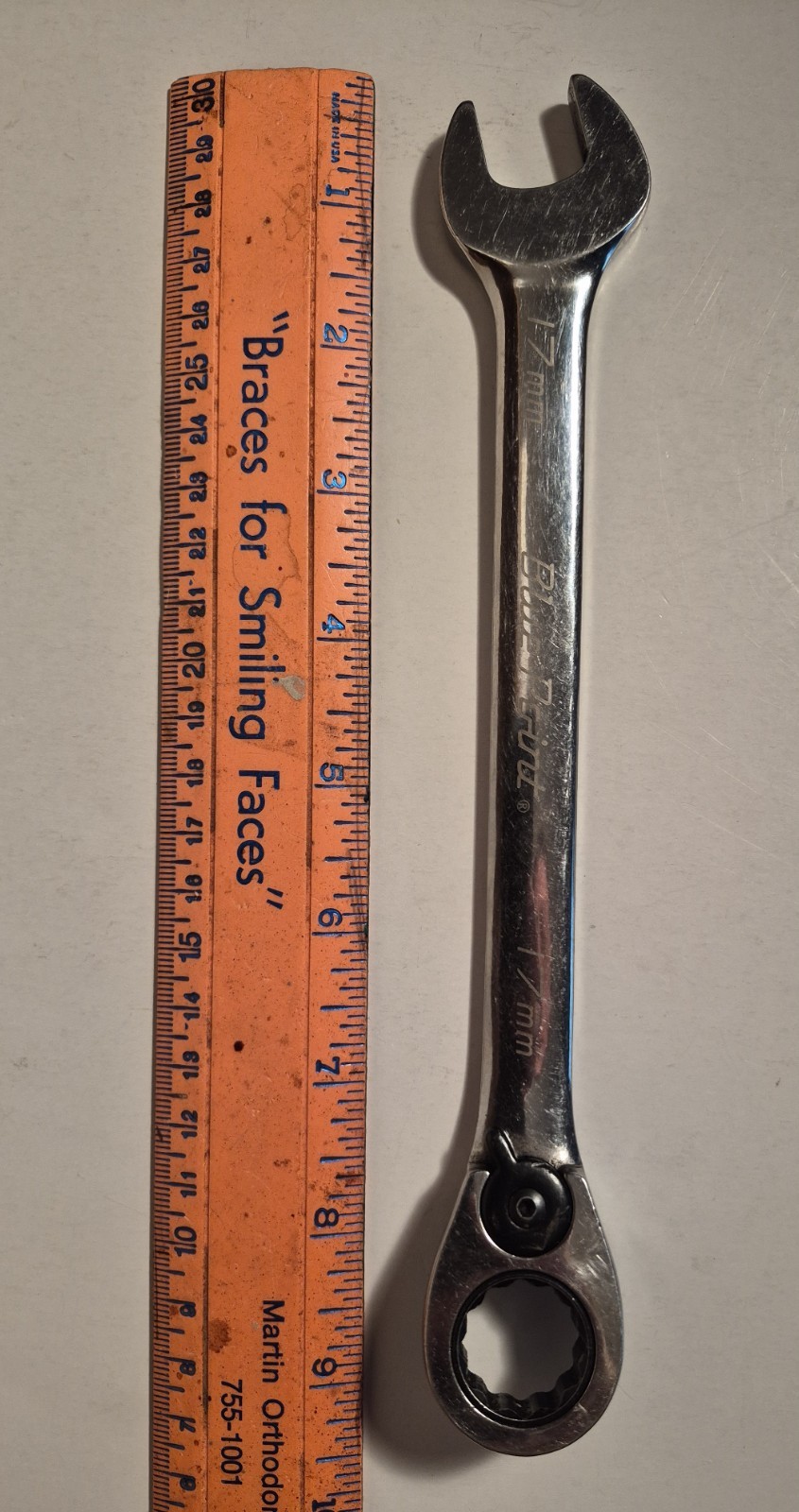 Blue-Point Tools 17mm Metric 12 Point Reversible Ratcheting Wrench BOERM17 c