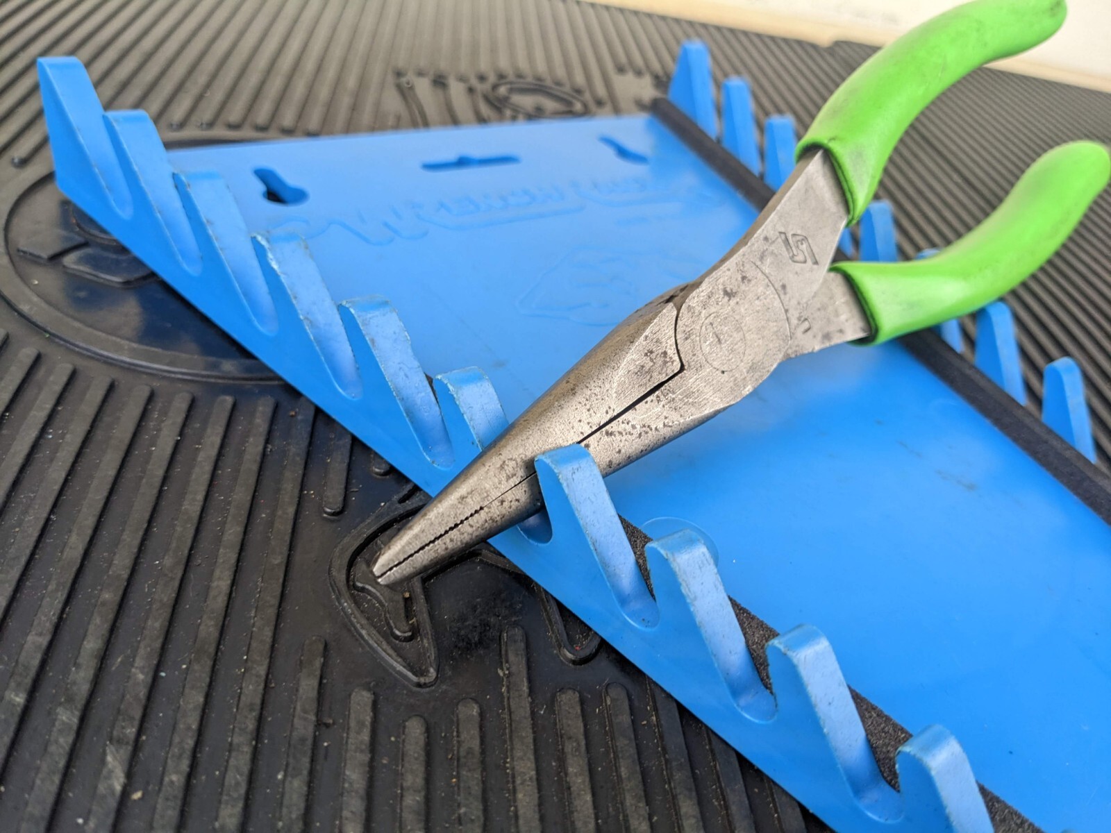 #bd473 Snap On 96ACF – 8″ Talon Grip™ GREEN NEEDLE Nose Pliers