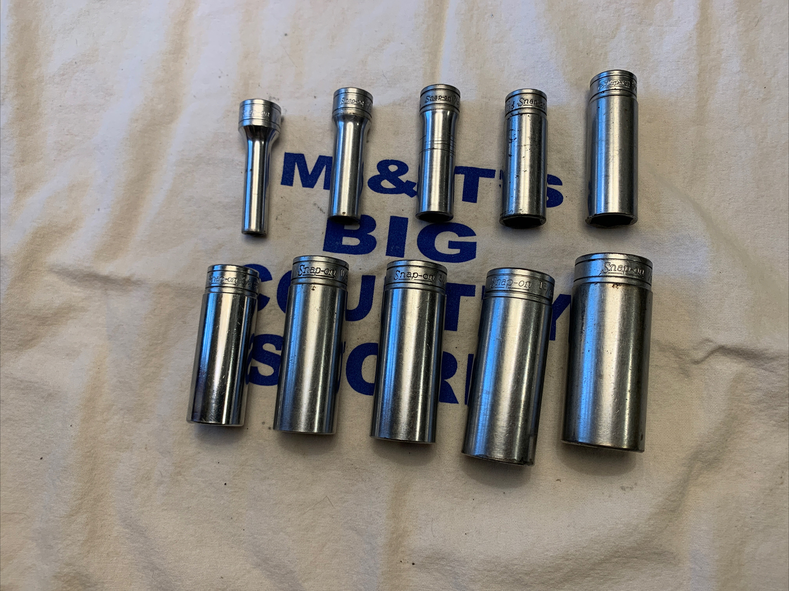 Snap-on Tools USA 3/8″ Drive 6pt 10pc SAE Deep Chrome Socket Set 211SFSY – Marks