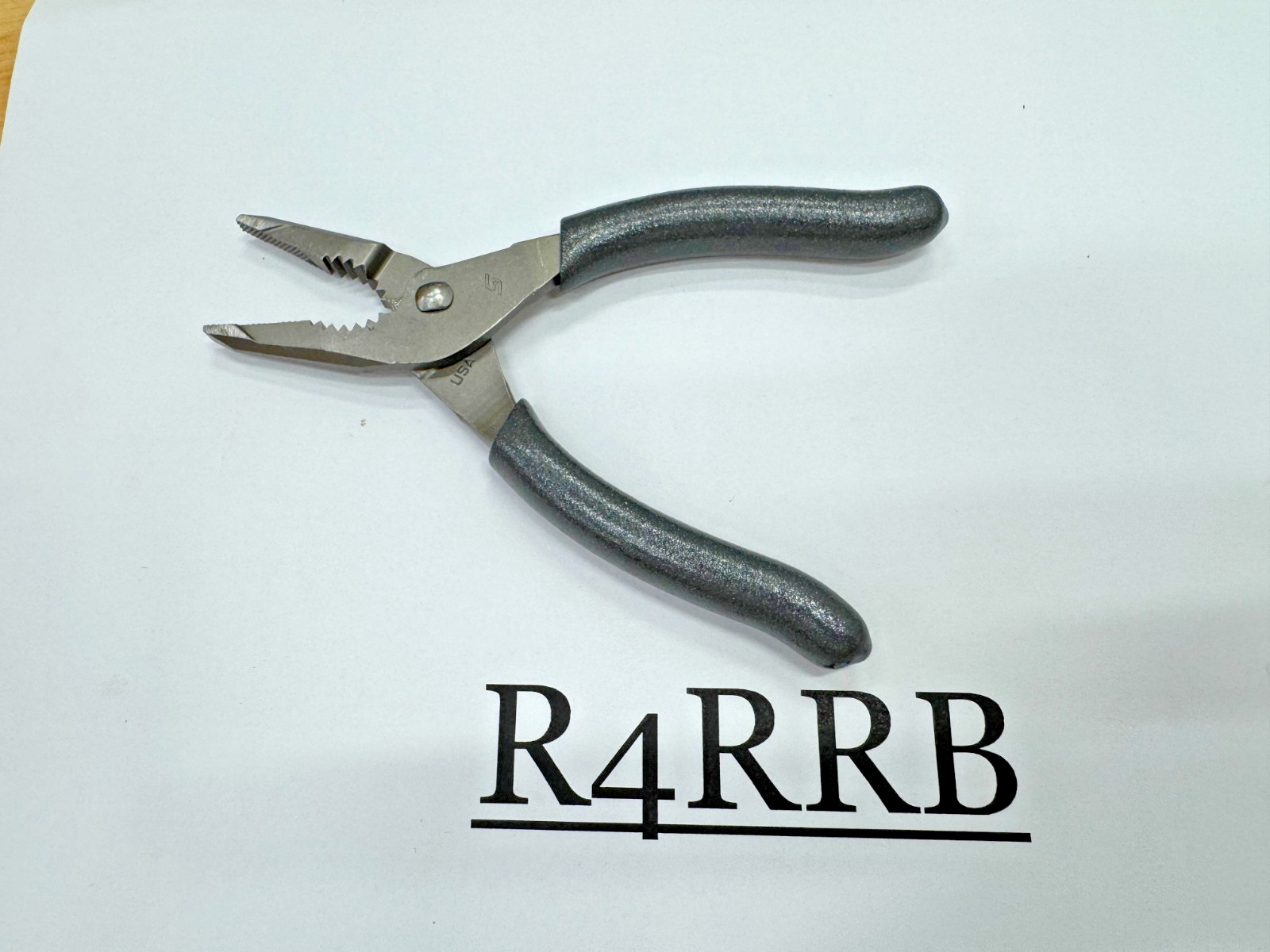 Snap-On Tools DARK TITANIUM 5″ Soft Grip Long Nose Slip Joint Pliers LN44BCFDT