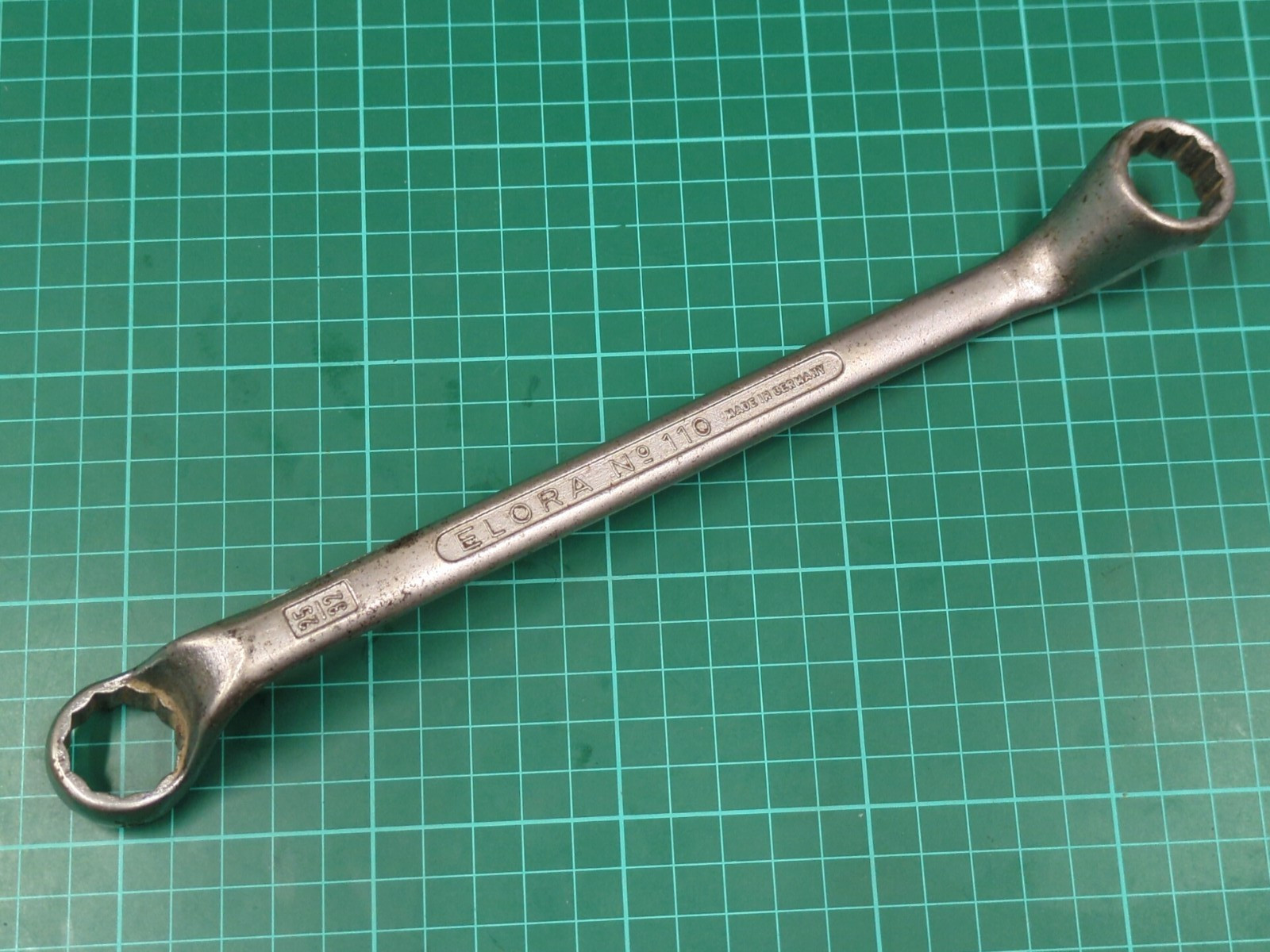 Vintage ELORA No.110 25/32″ x 3/4″ AF Offset Ring Spanner, Made In Germany