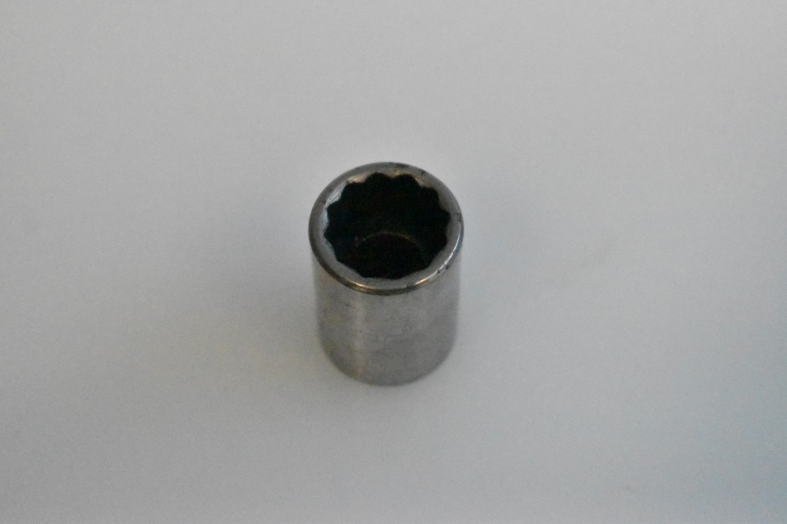 Matco Tools B162 1/2″ SAE Shallow Socket 3/8″ Drive 12 Point Chrome