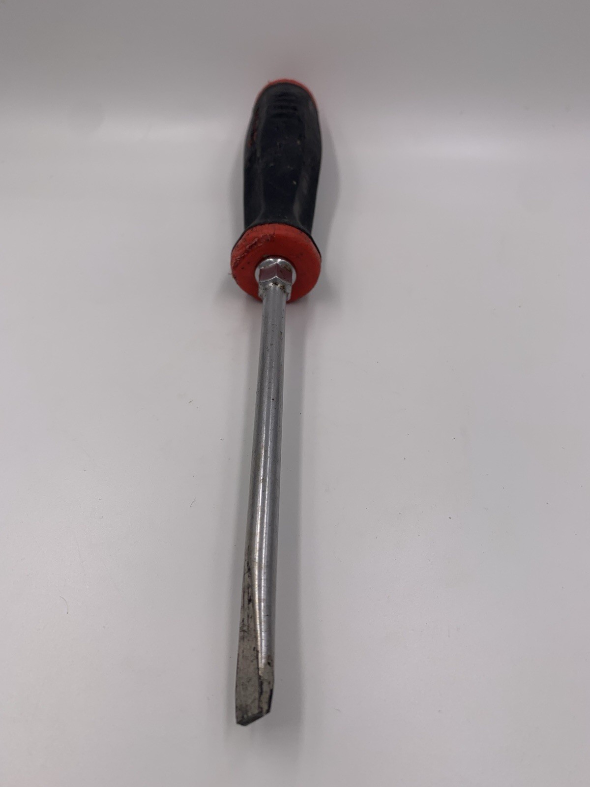 Snap On Tools HD Flat Tip Screwdriver 10-3/4″ Long RED Soft Grip Handle -READ-
