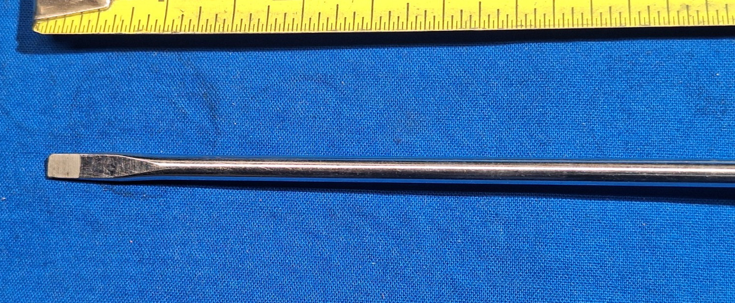 Vintage Maroon Handle Matco tools SDMC6 9-1/2″ long 3/16″ flat blade screwdriver