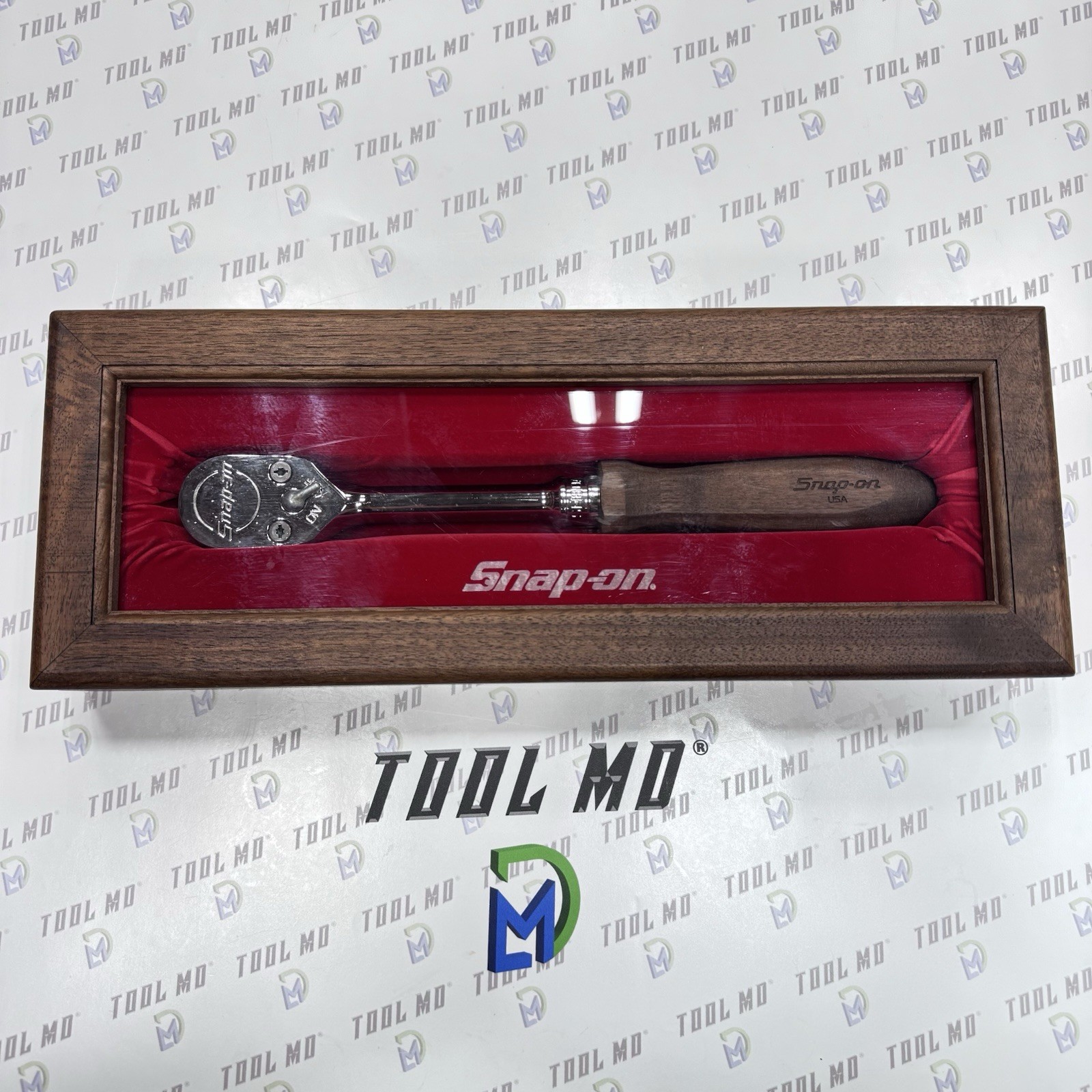 Snap-on Tools USA RARE 2014 Limited Wooden Grip Model Display Case Set SH80A