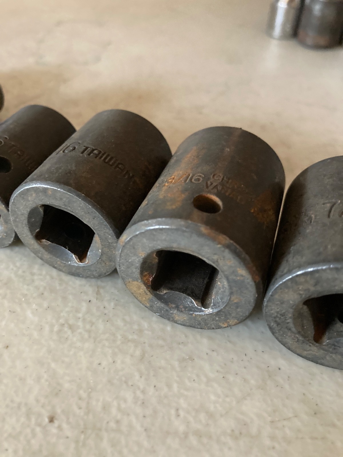 Assorted 1/2″ drive 6pt impact sockets