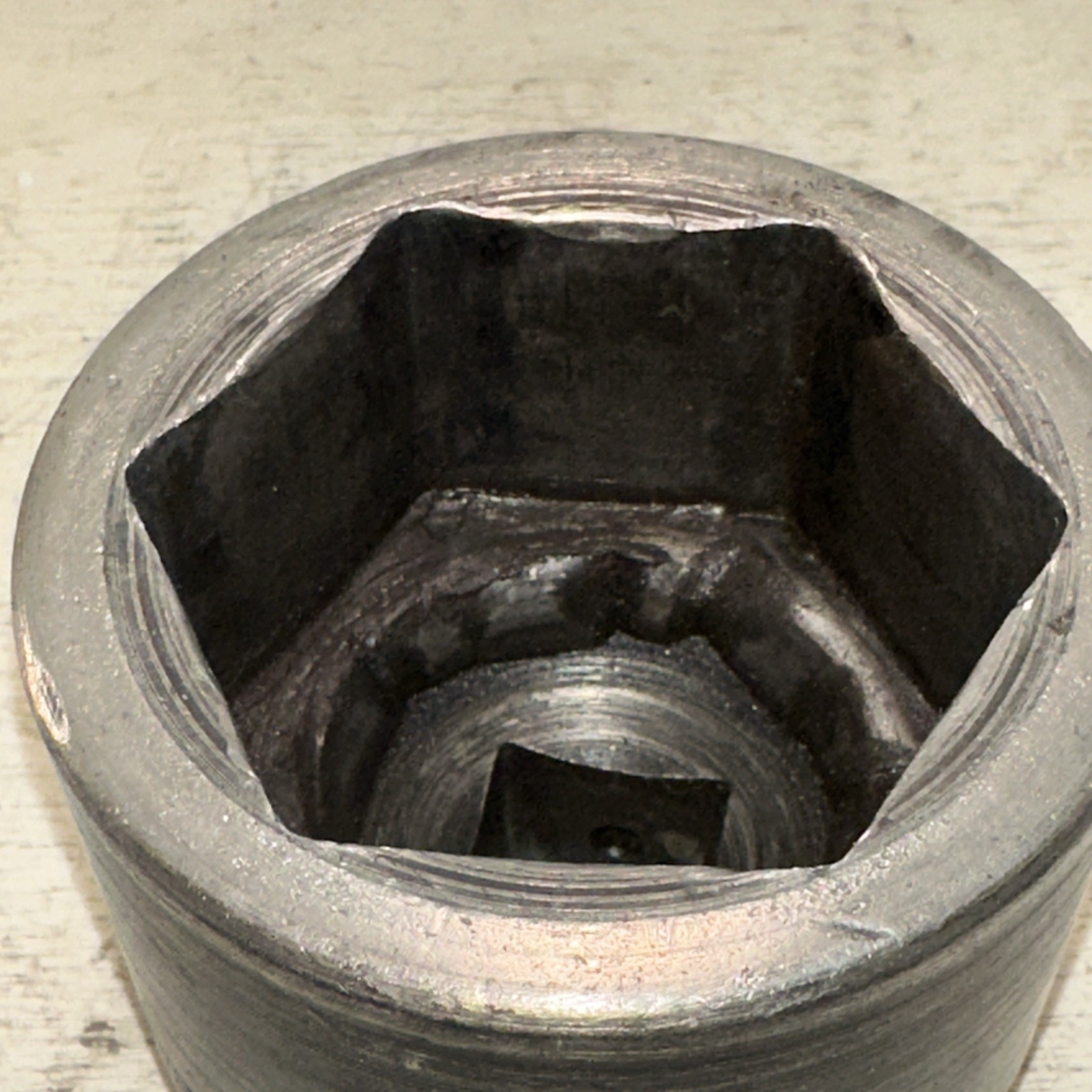 Snap-on IM843, 2-5/8″ Shallow Industrial Impact Socket, 1″ Drive, 6 Point