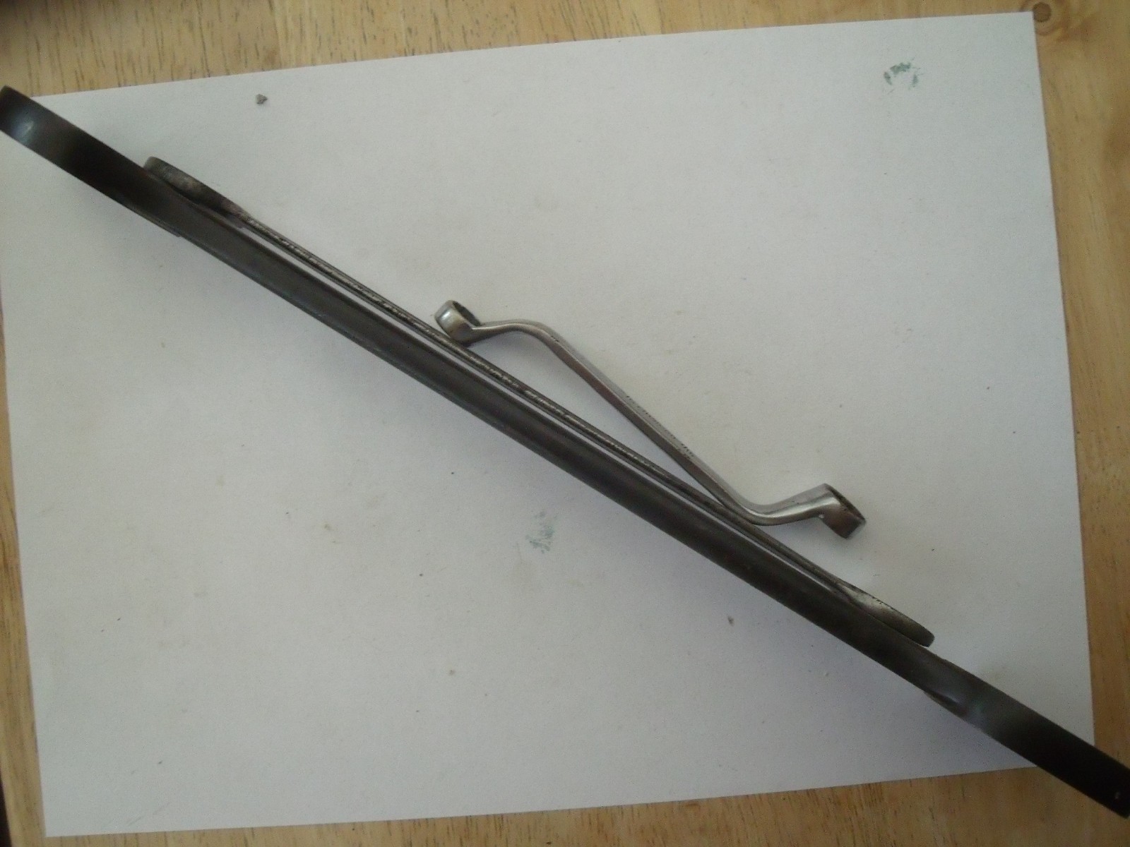 2 x Snap on & a Blue point spanner S3236B 1″ x 1-1/8, XS01214 3/8x 7/16, WST910