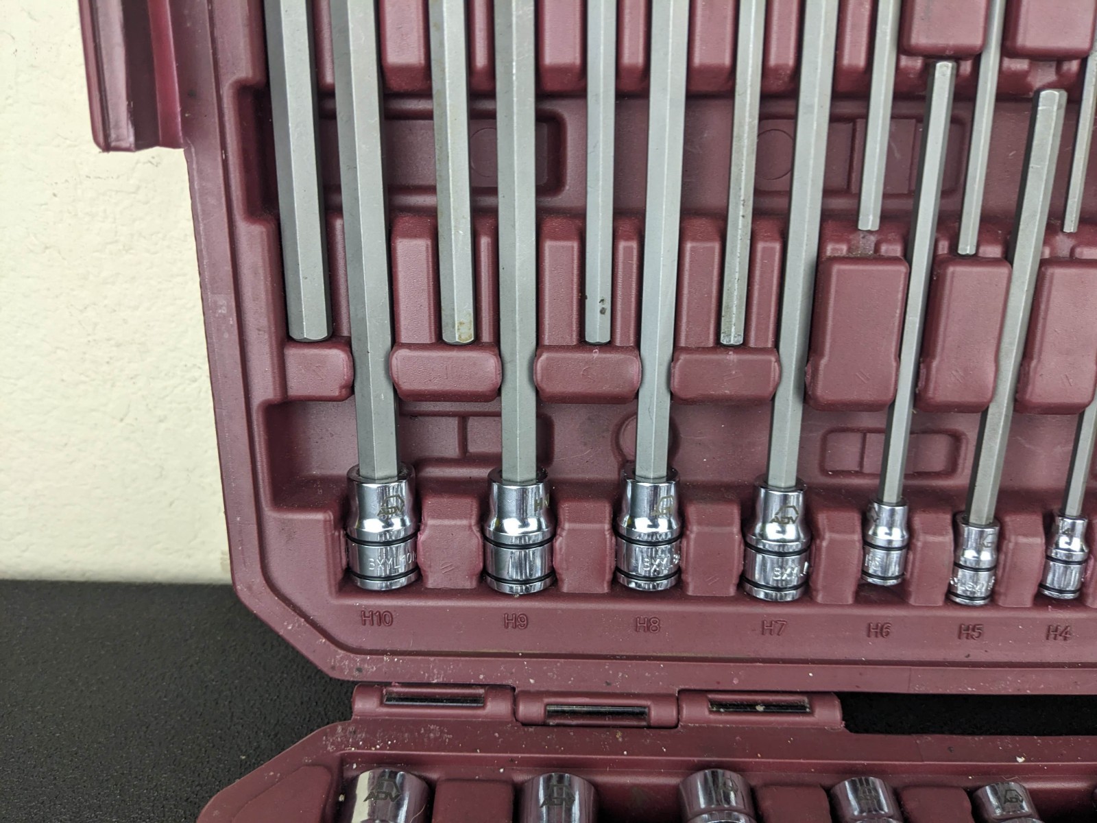 #bo052 Matco Tools 75 Piece Master ADV Hex/Torx Bit Socket Set Model SBS75VA