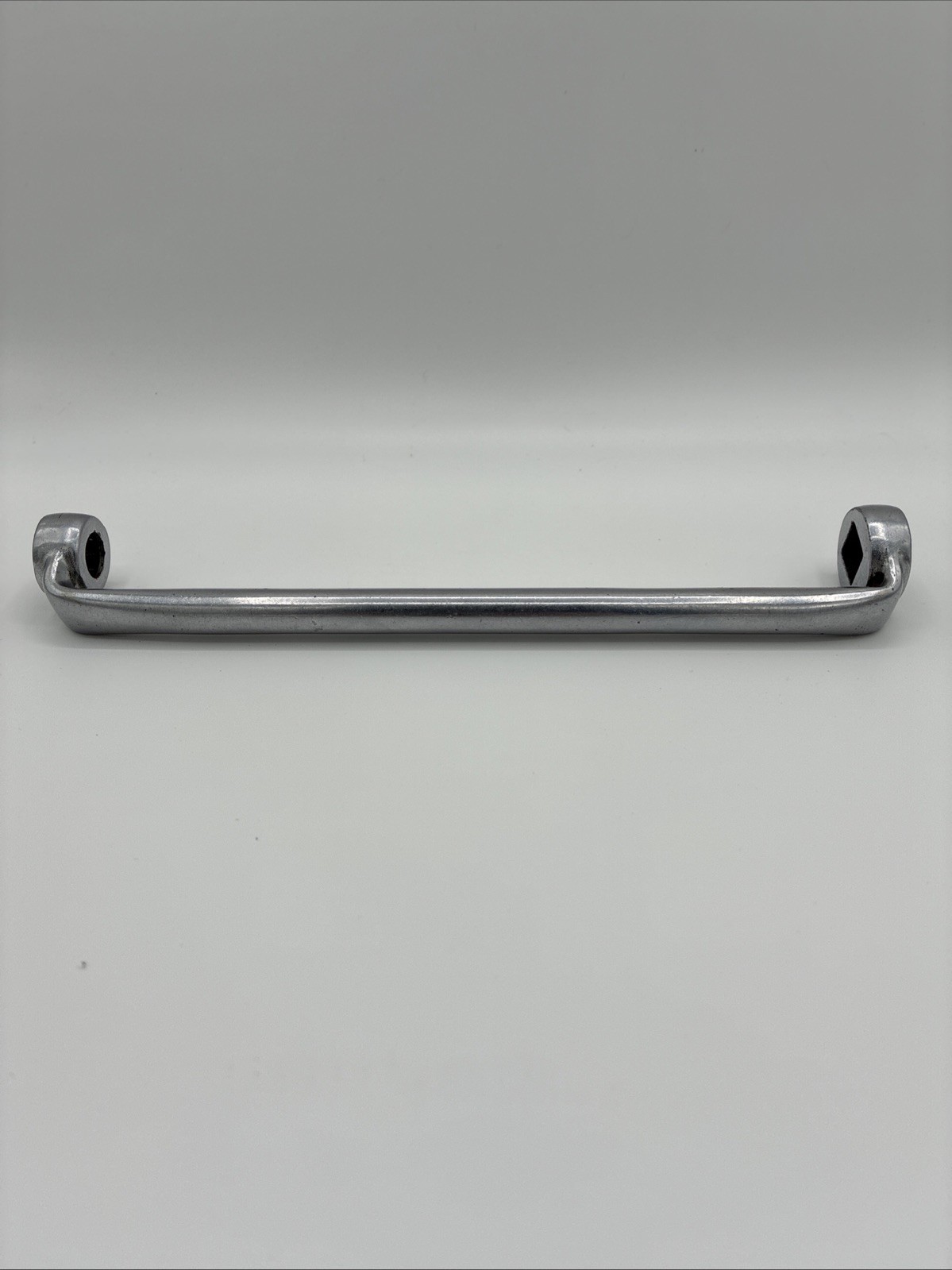 Snap-On Tools – Starter & Head Bolt Obstruction Box End Wrench S-8164 – 5/8″ USA