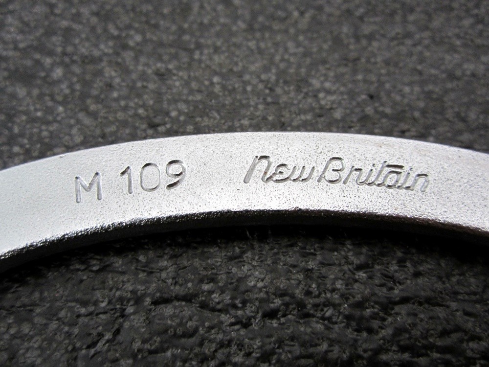 Vintage New Britain 9/16″ x 5/8″ Starter Manifold Obstruction Wrench M109 USA
