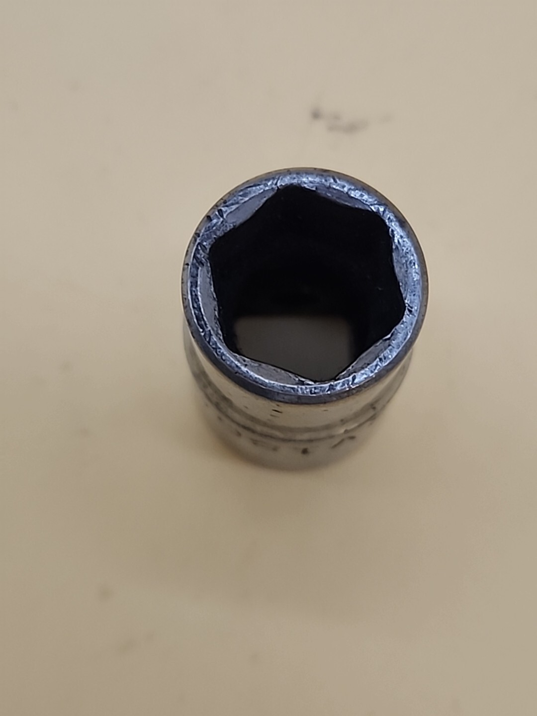 Mac Tools 1/2″ Drive 6-Point 9/16″ Shallow Socket V186 USA