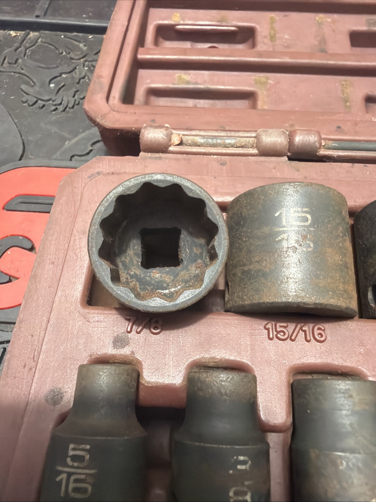 Matco Tools SBP122V 3/8“ Drive SAE 12 Point Impact Socket Set 5/16”-1”