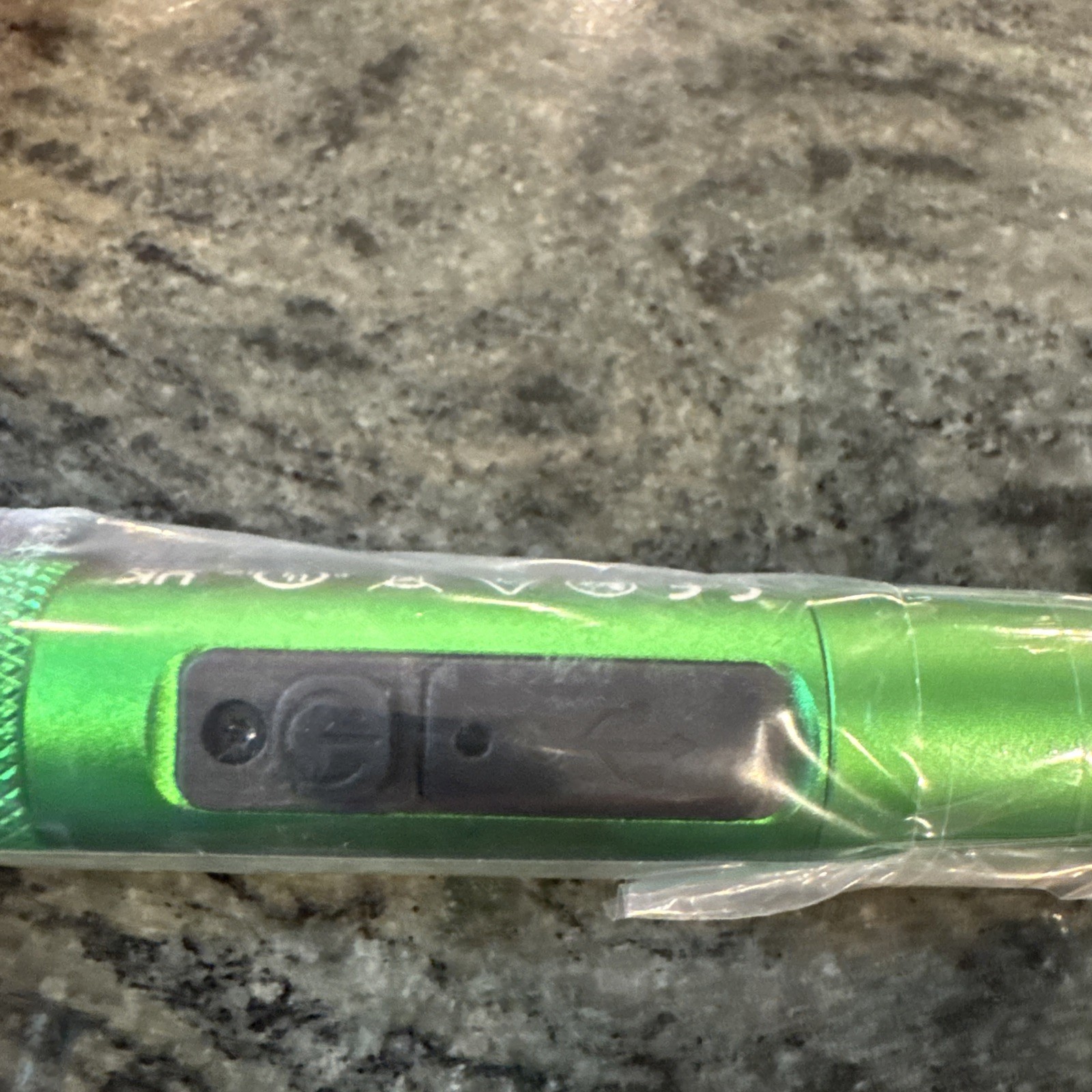 Snap on ecpng32g 300 lumen aluminum pen light rechargeable new