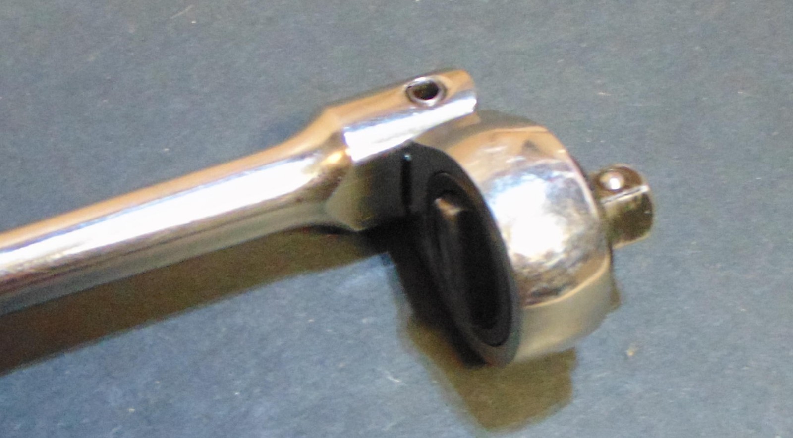 Flex-Head Offset/Bent Handle 3/8″ Drive Ratchet