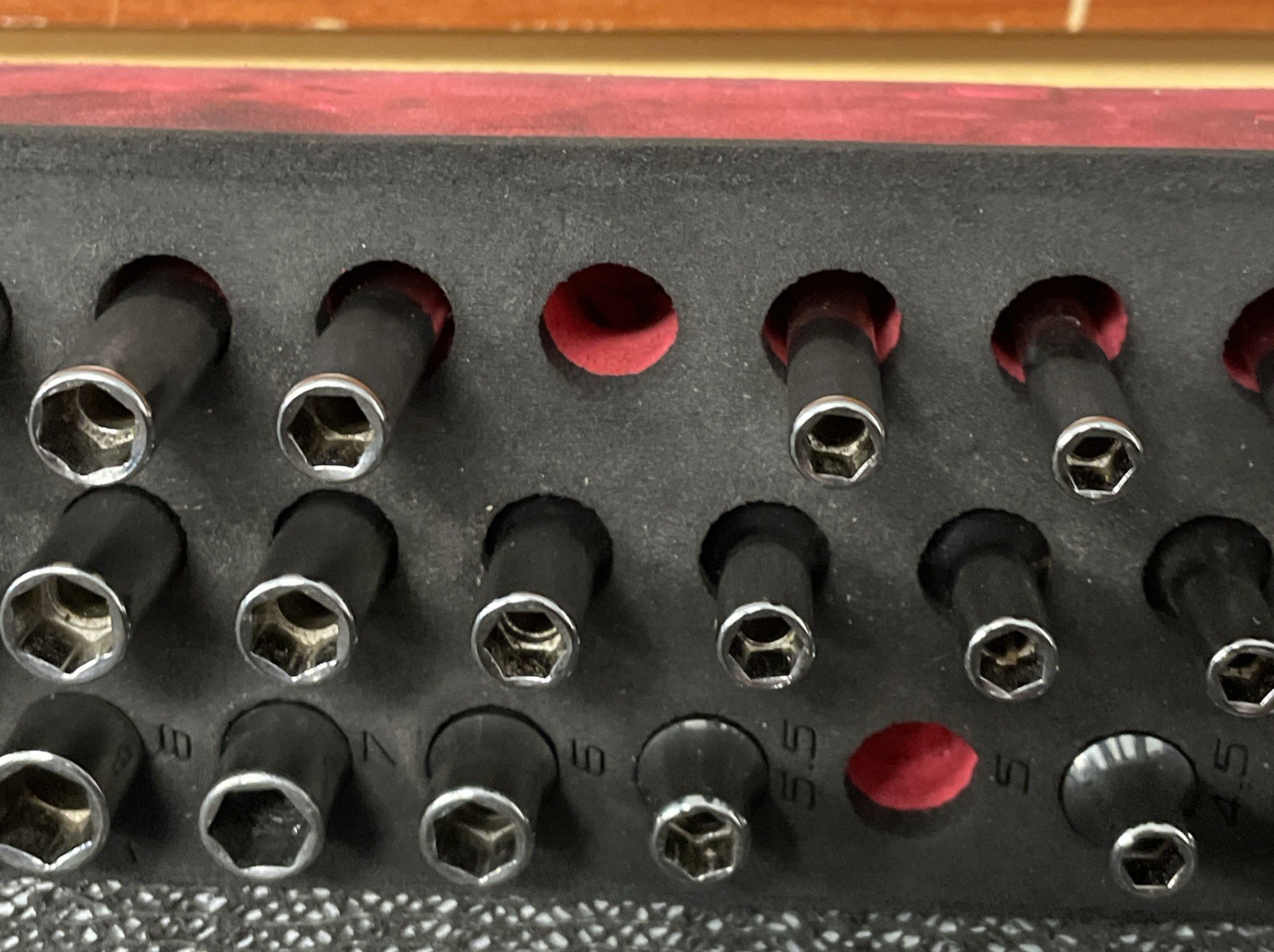 Snap-On (TMM4-STMM15) 38 pc 1/4″ Drive 6pt Metric Flank Drive Deep Socket Set