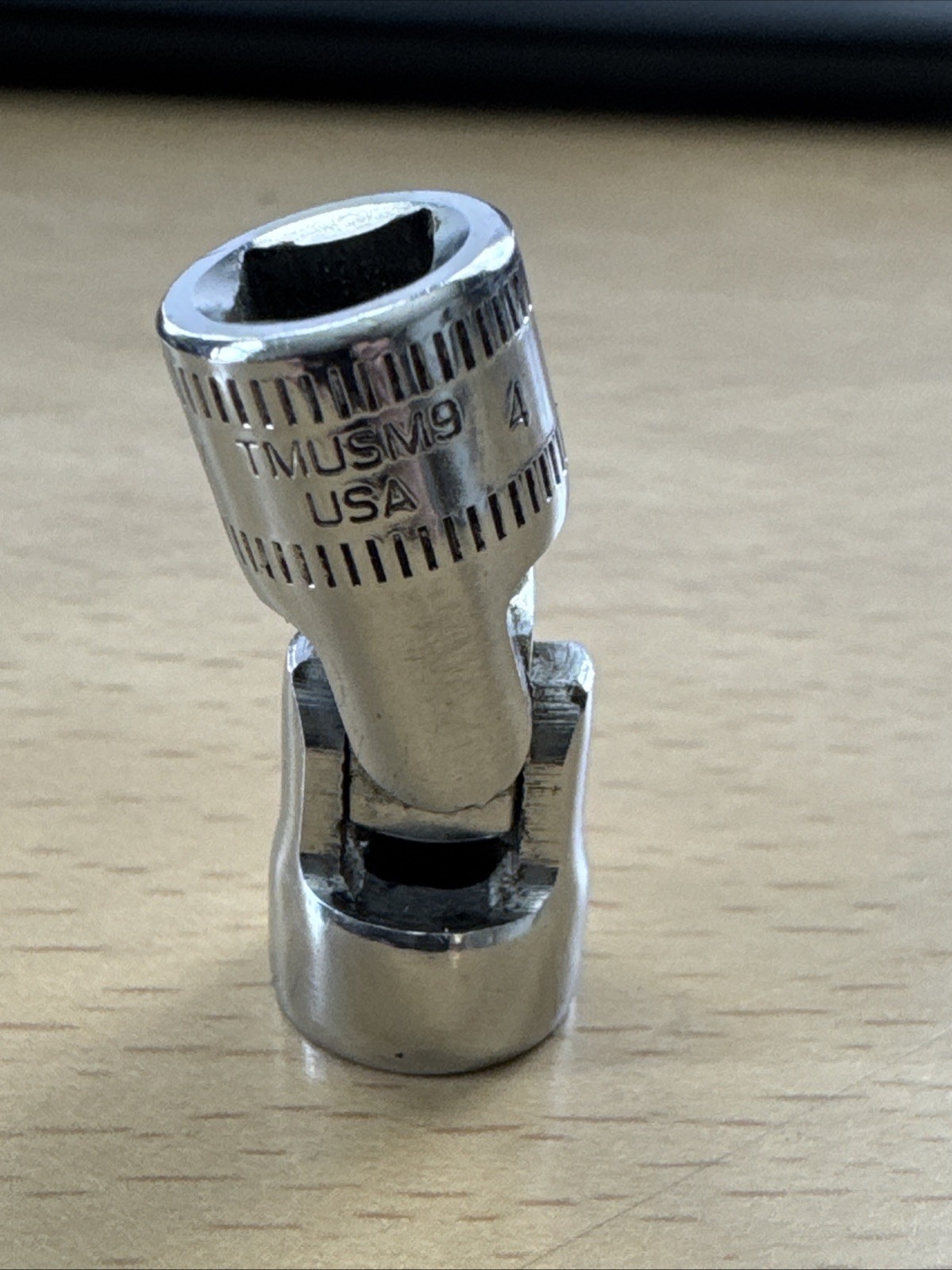 Snap-On TMUSM9- 1/4″ Drive 9mm Shallow 6 Pt Chrome Universal Socket