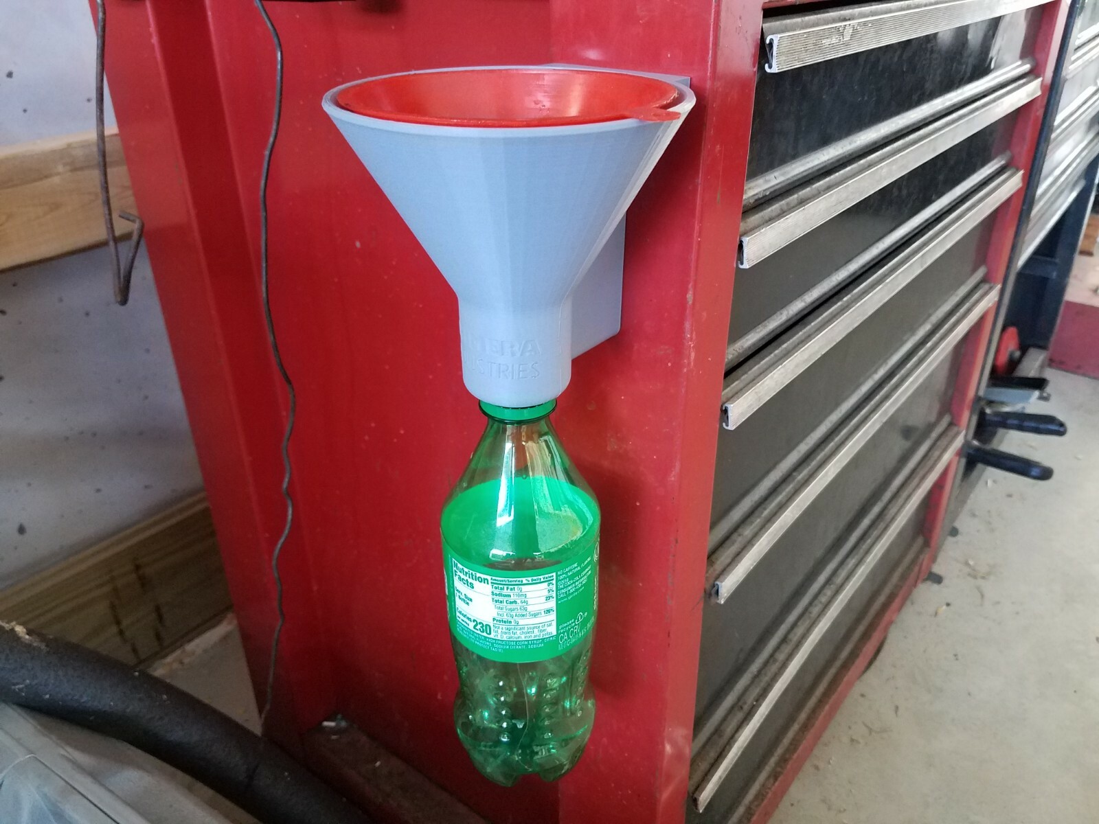 Funnel Holder/Drip Drain Rack, Magnetic Mount for Toolbox, Lift, Service Cart