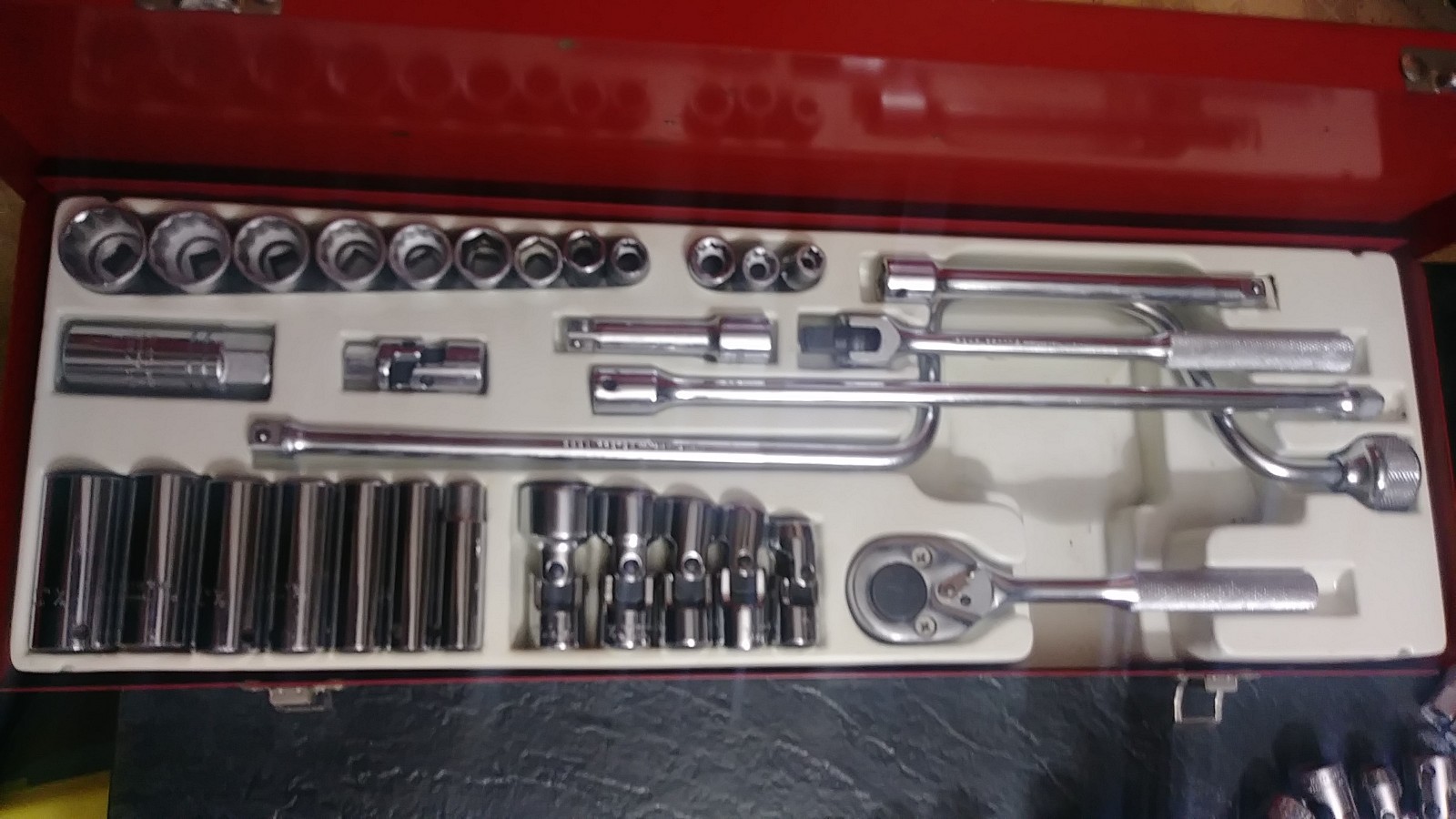 USA Proto 3/8dr 33pc 6&12pt Socket Set Shallow,Deep,Swivel Speeder EUC Metal Box